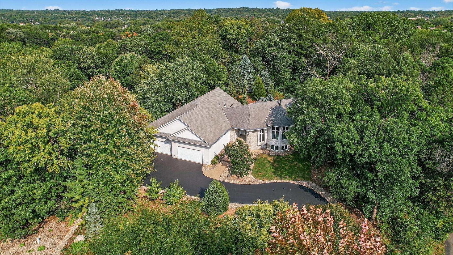 View of Residential at 2520 Arbor Court, Mendota Heights MN 55120, Mendota Heights (48 of 57) - Mike Wilen | Minnesota Team Real Estate