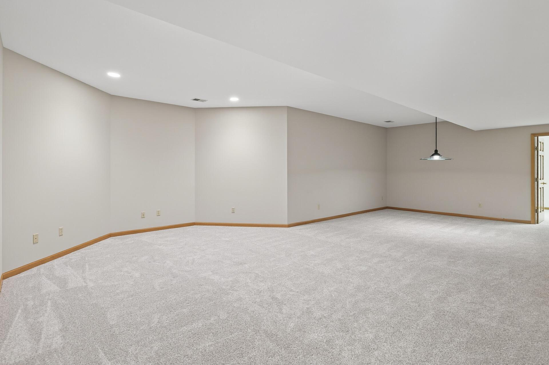 View of Residential at 2520 Arbor Court, Mendota Heights MN 55120, Mendota Heights (32 of 57) - Mike Wilen | Minnesota Team Real Estate