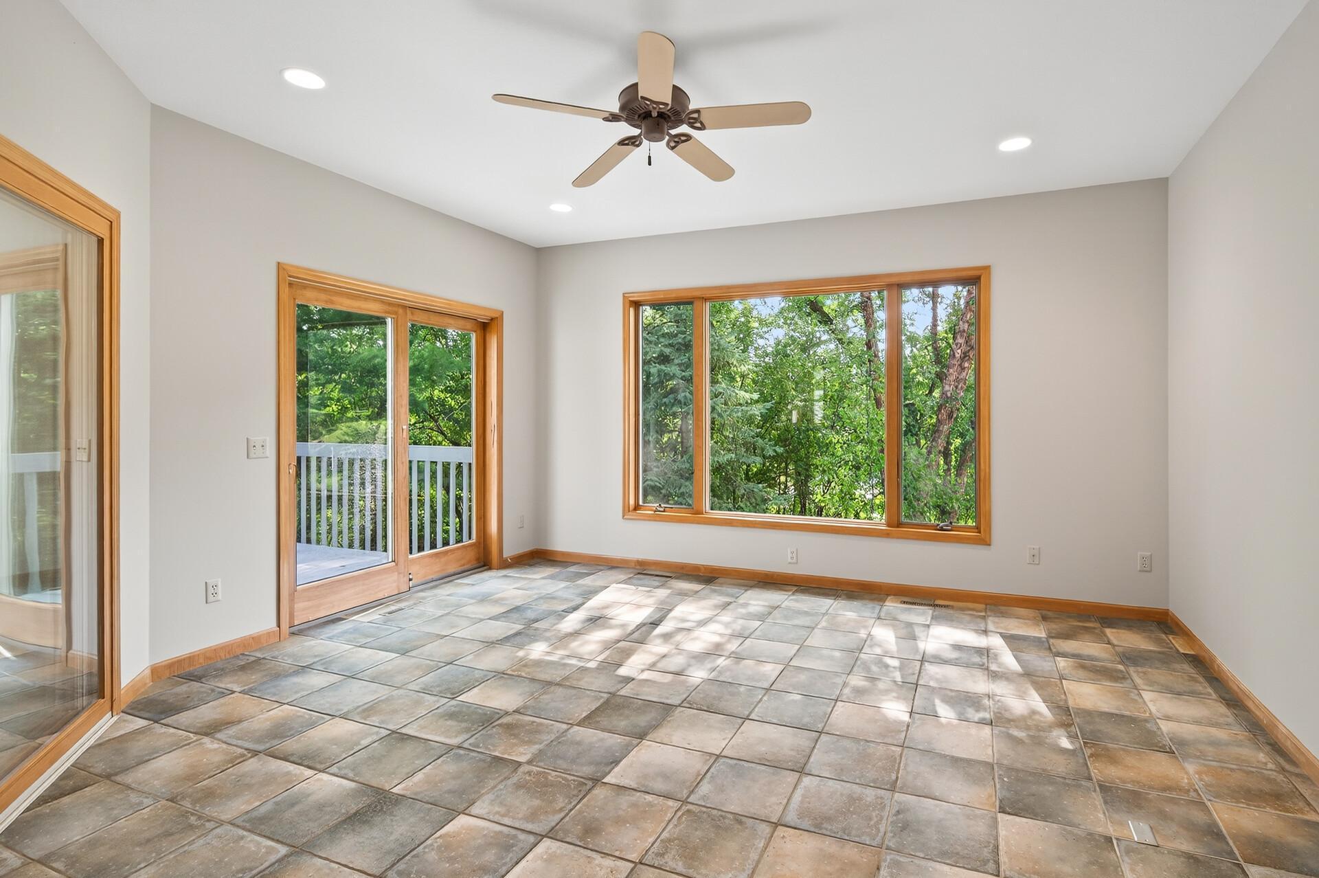 View of Residential at 2520 Arbor Court, Mendota Heights MN 55120, Mendota Heights (21 of 57) - Mike Wilen | Minnesota Team Real Estate