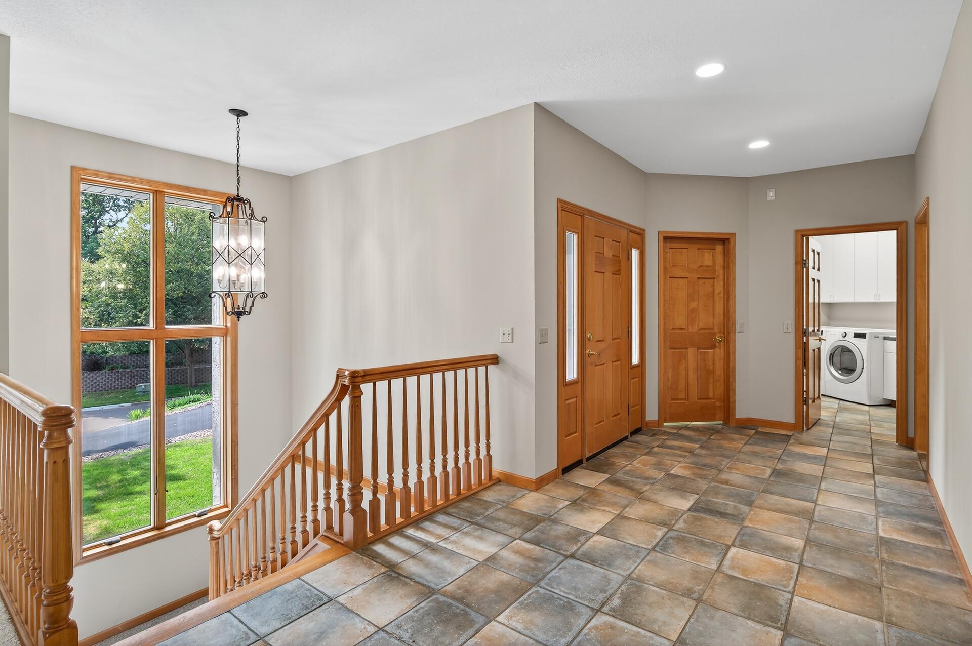 View of Residential at 2520 Arbor Court, Mendota Heights MN 55120, Mendota Heights (6 of 57) - Mike Wilen | Minnesota Team Real Estate