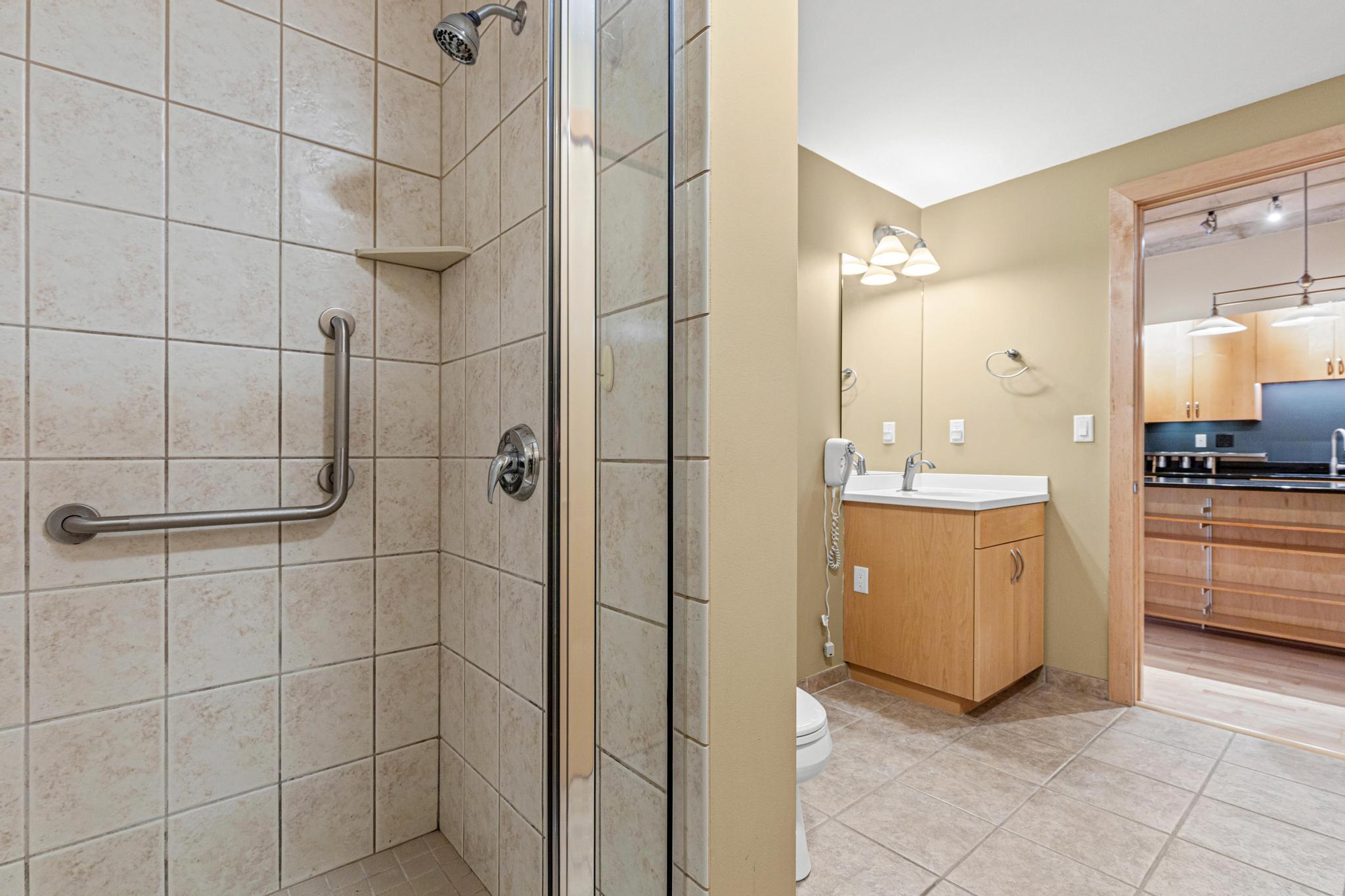 View of Residential at 212 1st Street #411, Minneapolis MN 55401, Minneapolis (15 of 18) - Mike Wilen | Minnesota Team Real Estate