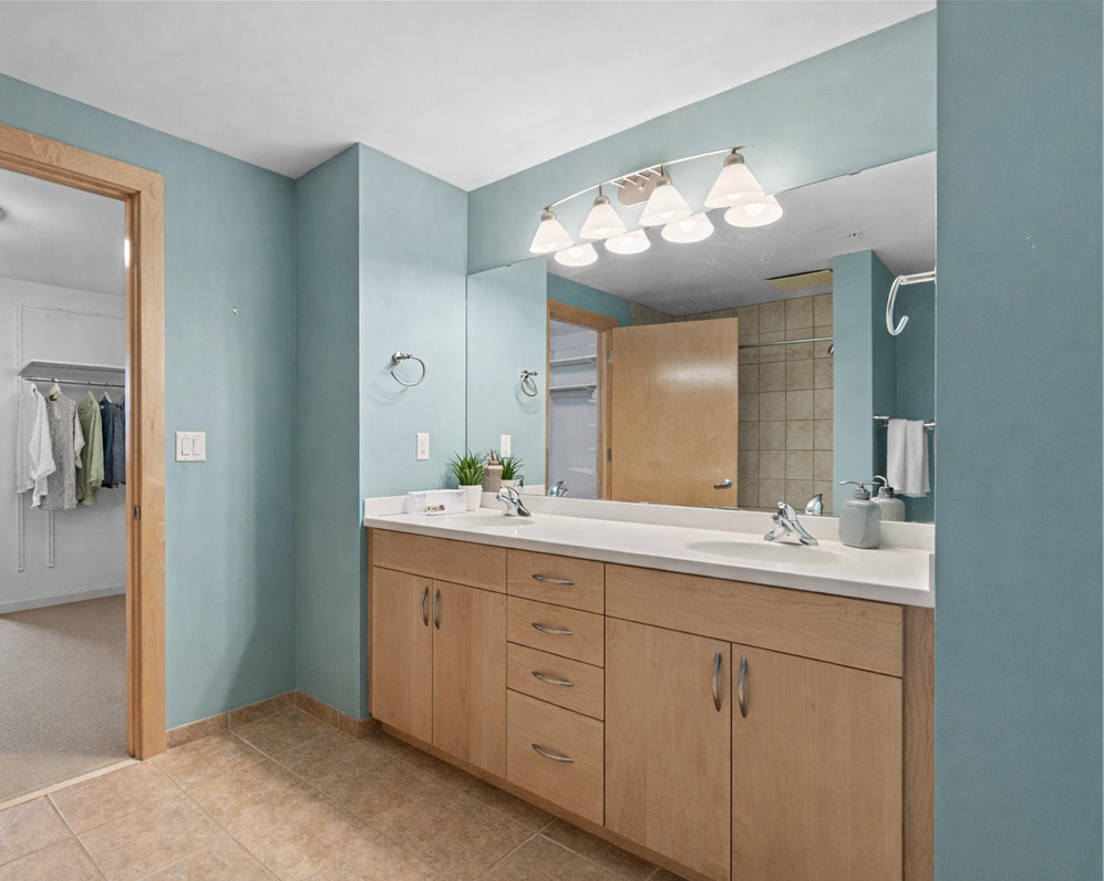 View of Residential at 212 1st Street #411, Minneapolis MN 55401, Minneapolis (11 of 18) - Mike Wilen | Minnesota Team Real Estate