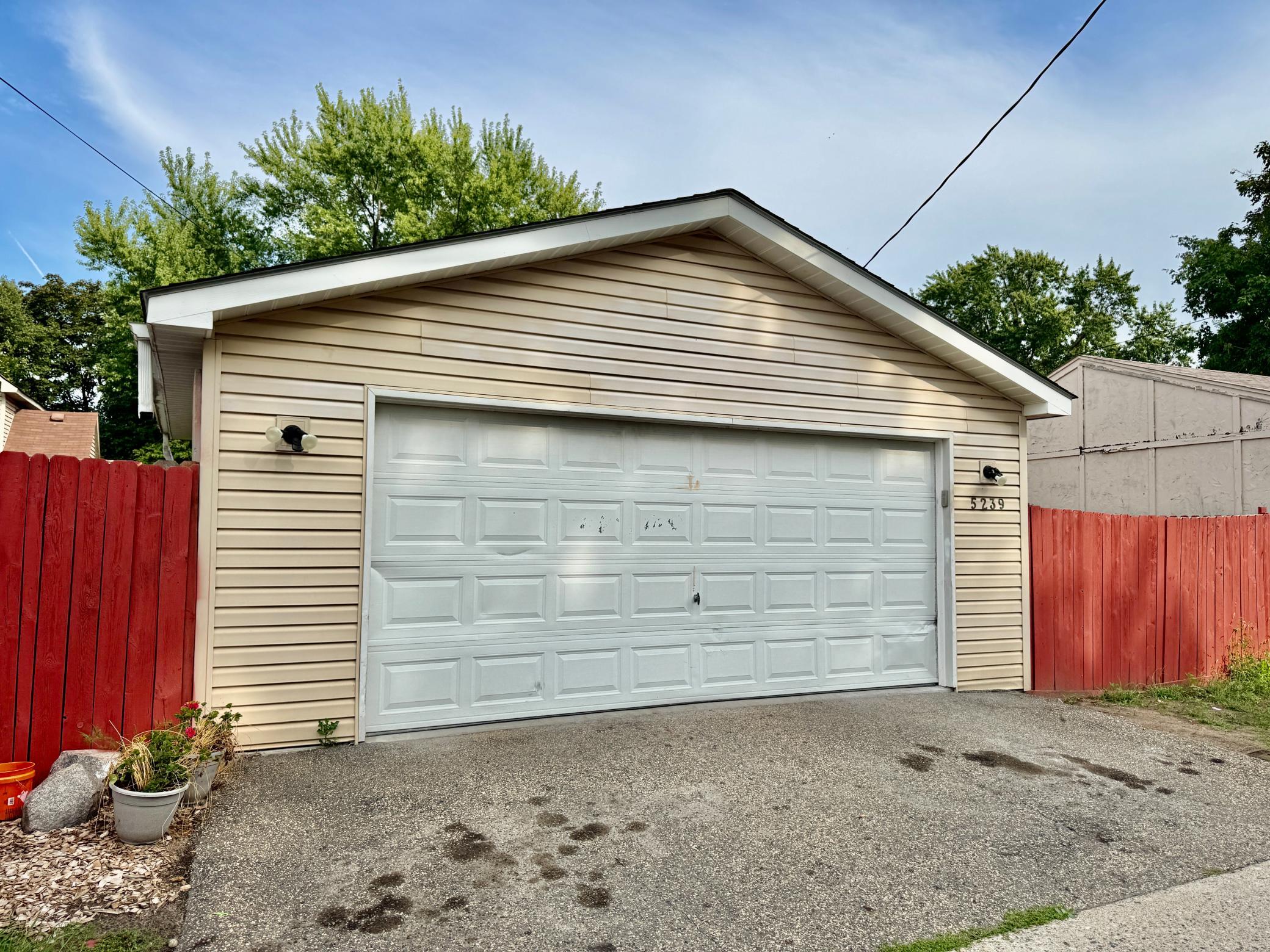 View of Residential at 5239 6th Street, Minneapolis MN 55430, Minneapolis (49 of 51) - Mike Wilen | Minnesota Team Real Estate