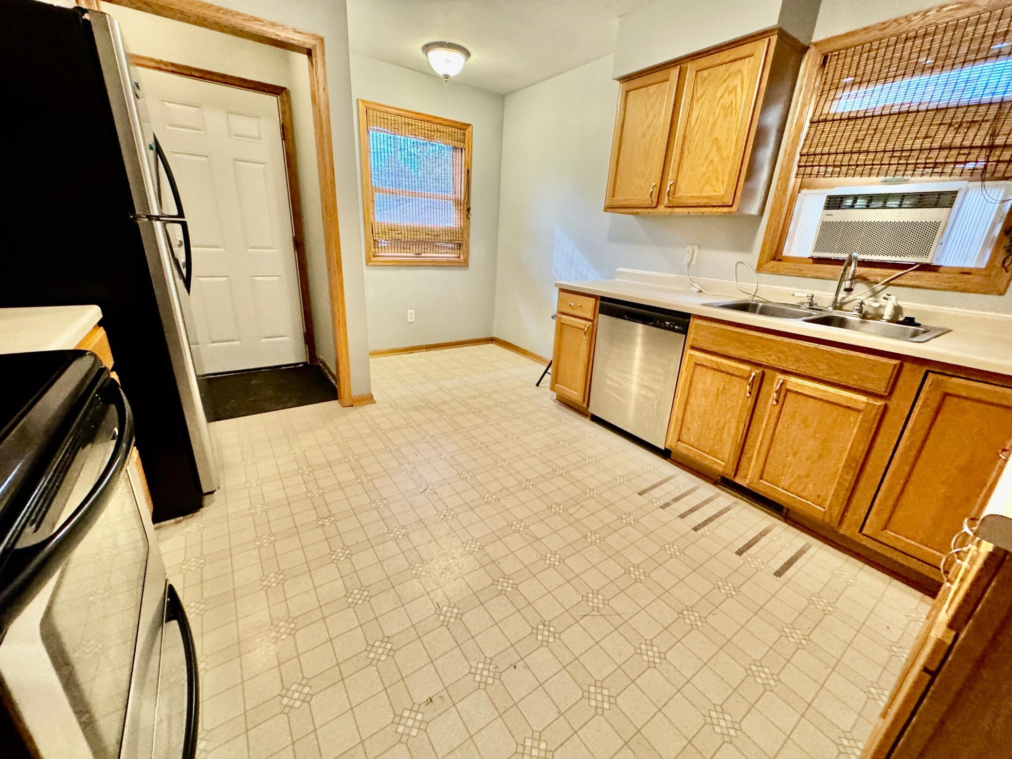 View of Residential at 5239 6th Street, Minneapolis MN 55430, Minneapolis (19 of 51) - Mike Wilen | Minnesota Team Real Estate