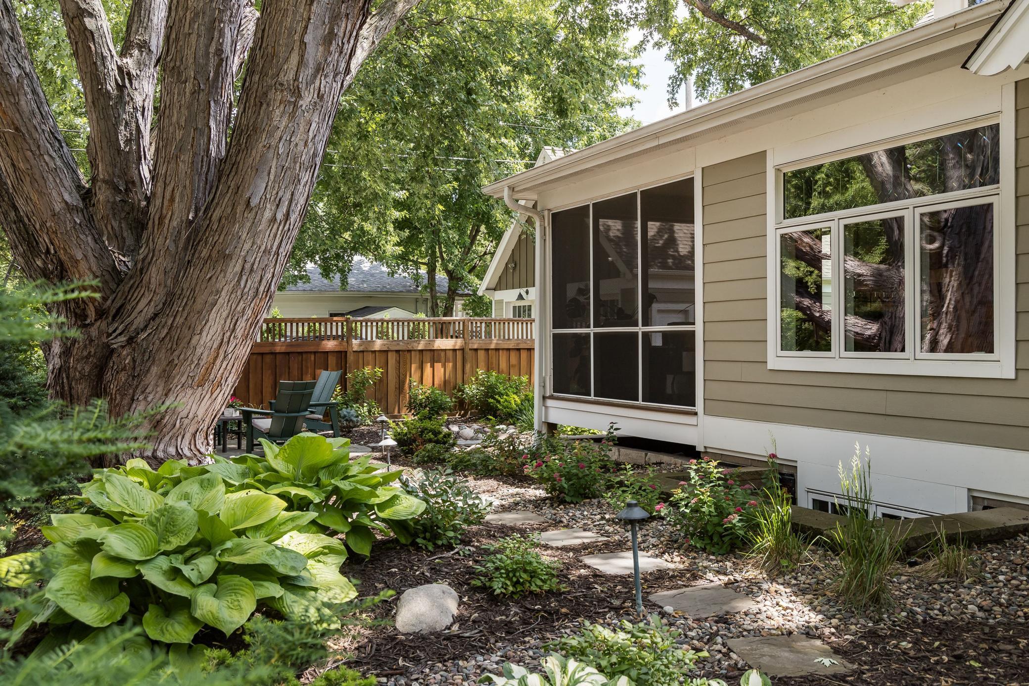 View of Residential at 4001 York Avenue, Minneapolis MN 55410, Minneapolis (41 of 42) - Mike Wilen | Minnesota Team Real Estate