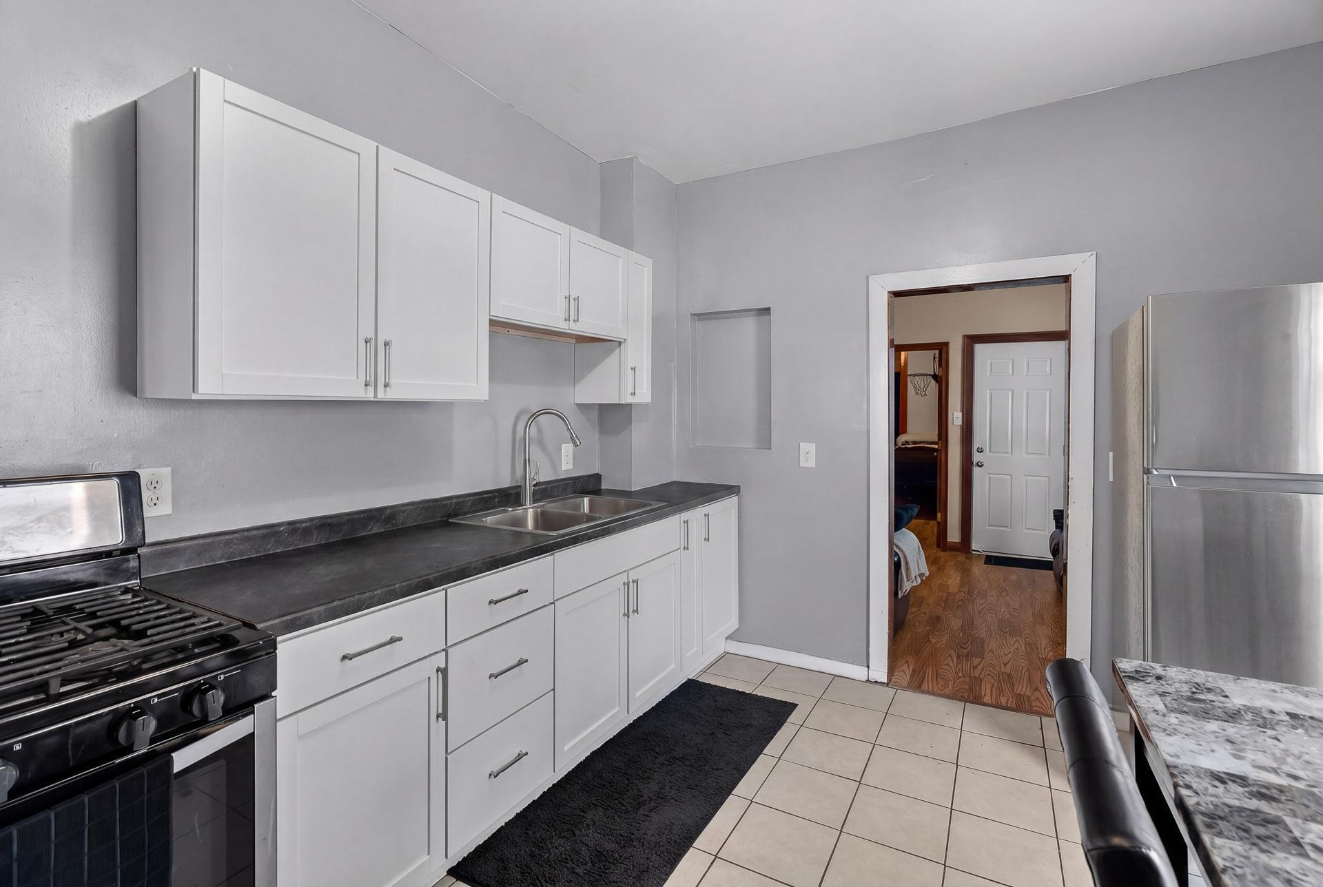 View of Residential Income at 485 Belvidere Street, Saint Paul MN 55107, Saint Paul (18 of 30) - Mike Wilen | Minnesota Team Real Estate
