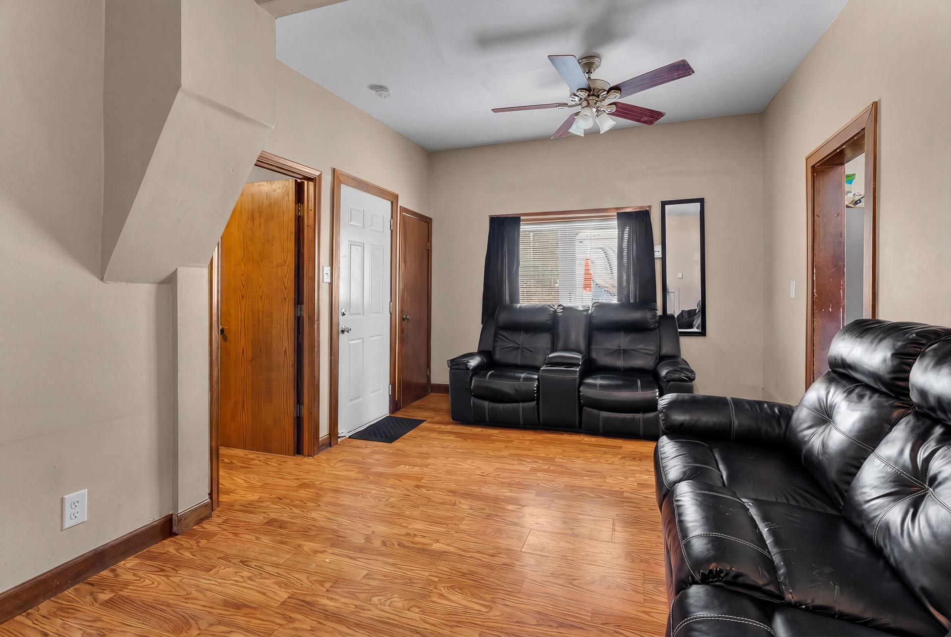 View of Residential Income at 485 Belvidere Street, Saint Paul MN 55107, Saint Paul (13 of 30) - Mike Wilen | Minnesota Team Real Estate