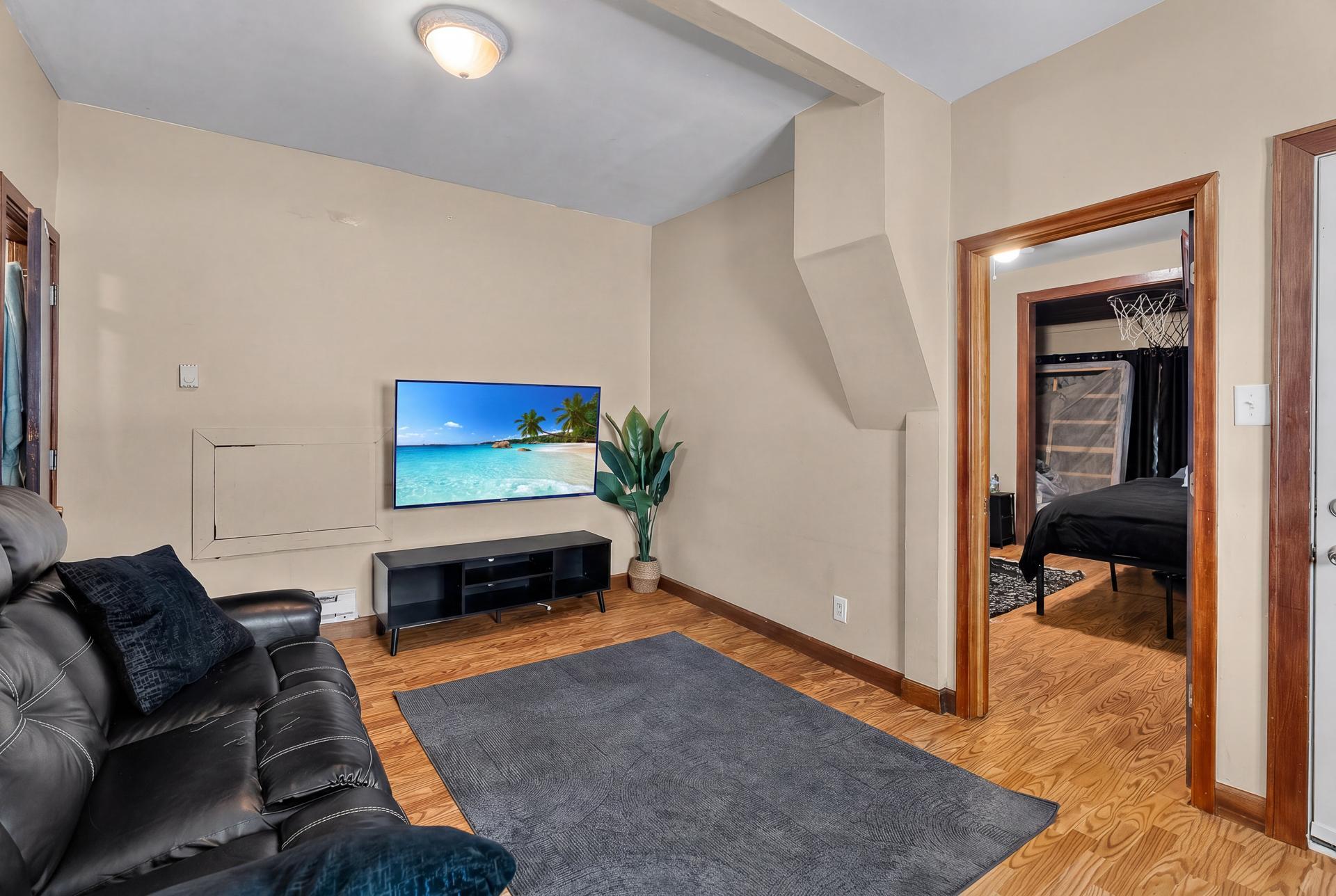 View of Residential Income at 485 Belvidere Street, Saint Paul MN 55107, Saint Paul (12 of 30) - Mike Wilen | Minnesota Team Real Estate
