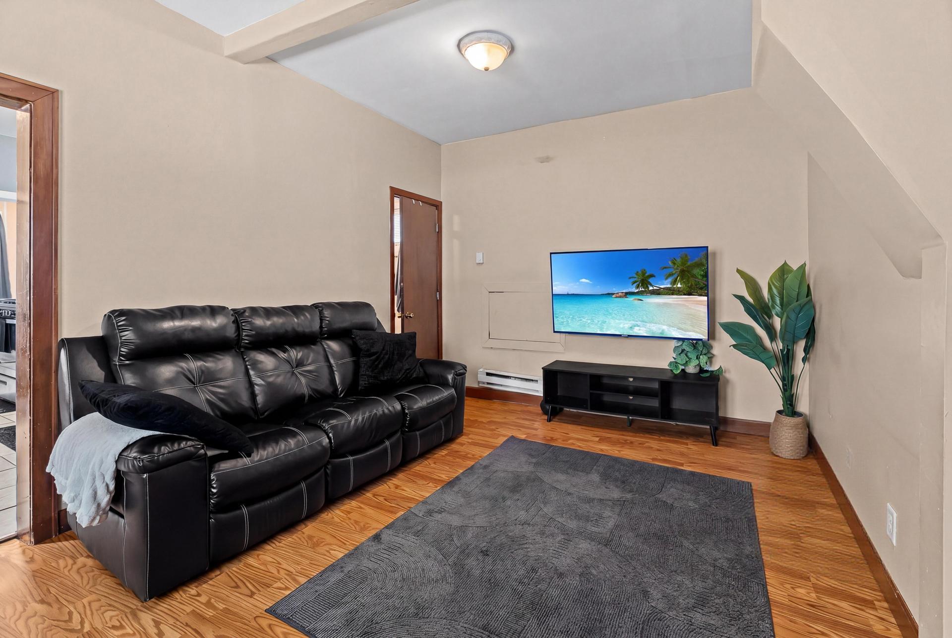View of Residential Income at 485 Belvidere Street, Saint Paul MN 55107, Saint Paul (11 of 30) - Mike Wilen | Minnesota Team Real Estate