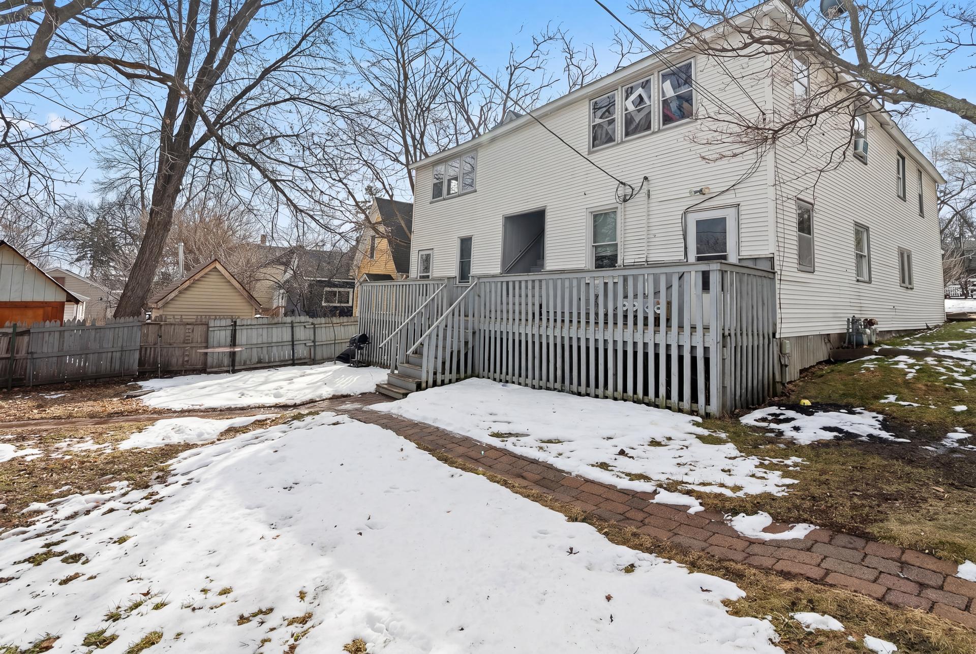 View of Residential Income at 485 Belvidere Street, Saint Paul MN 55107, Saint Paul (6 of 30) - Mike Wilen | Minnesota Team Real Estate