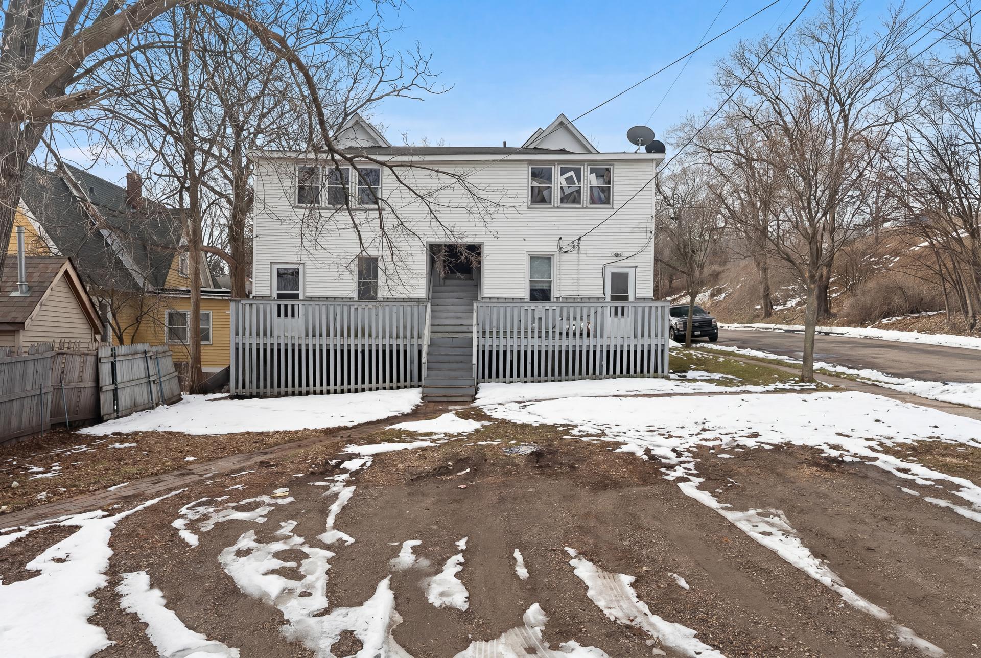 View of Residential Income at 485 Belvidere Street, Saint Paul MN 55107, Saint Paul (3 of 30) - Mike Wilen | Minnesota Team Real Estate