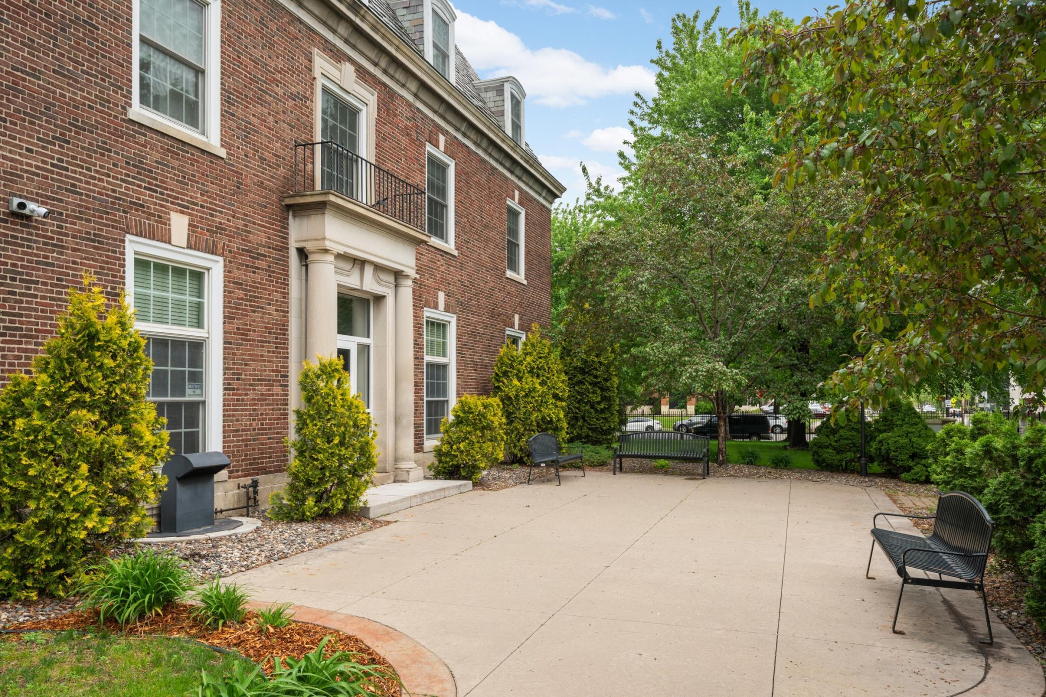 View of Commercial Sale at 2318 Park Avenue, Minneapolis MN 55404, Minneapolis (29 of 31) - Mike Wilen | Minnesota Team Real Estate
