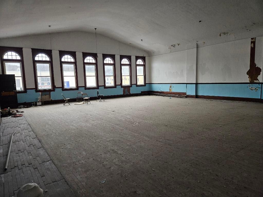 View of Commercial Sale at 1001 Payne Avenue, Saint Paul MN 55130, Saint Paul (2 of 6) - Mike Wilen | Minnesota Team Real Estate