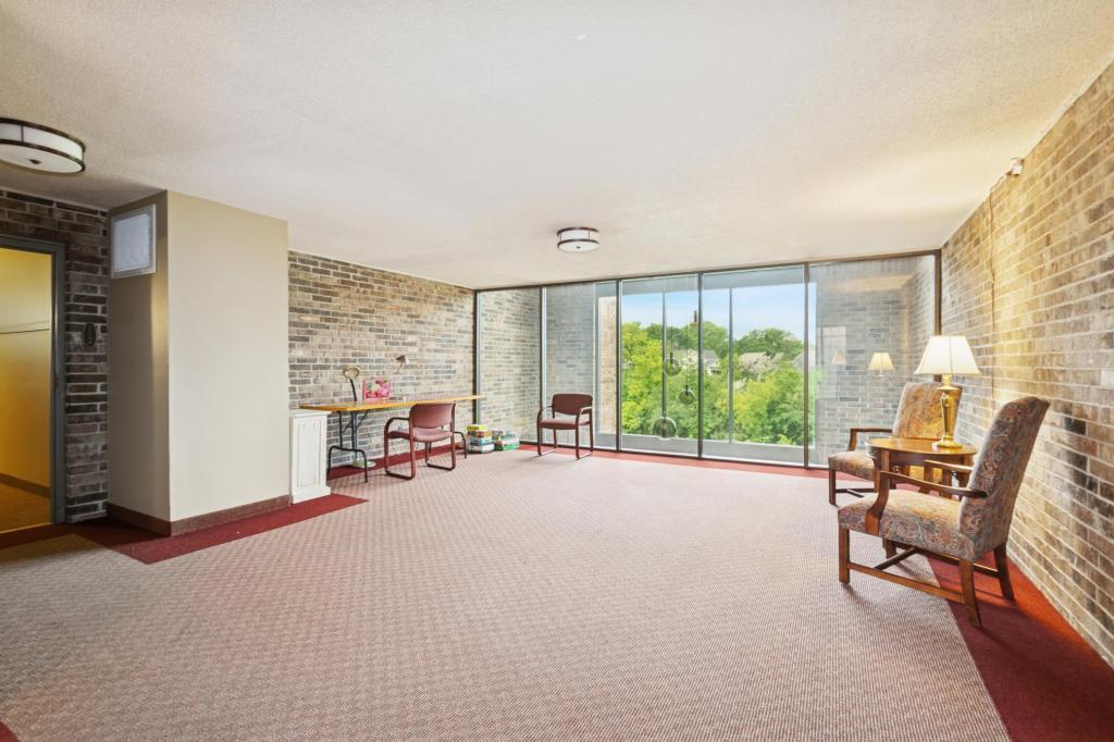 View of Residential at 2240 Midland Grove Road #201, Roseville MN 55113, Roseville (25 of 31) - Mike Wilen | Minnesota Team Real Estate