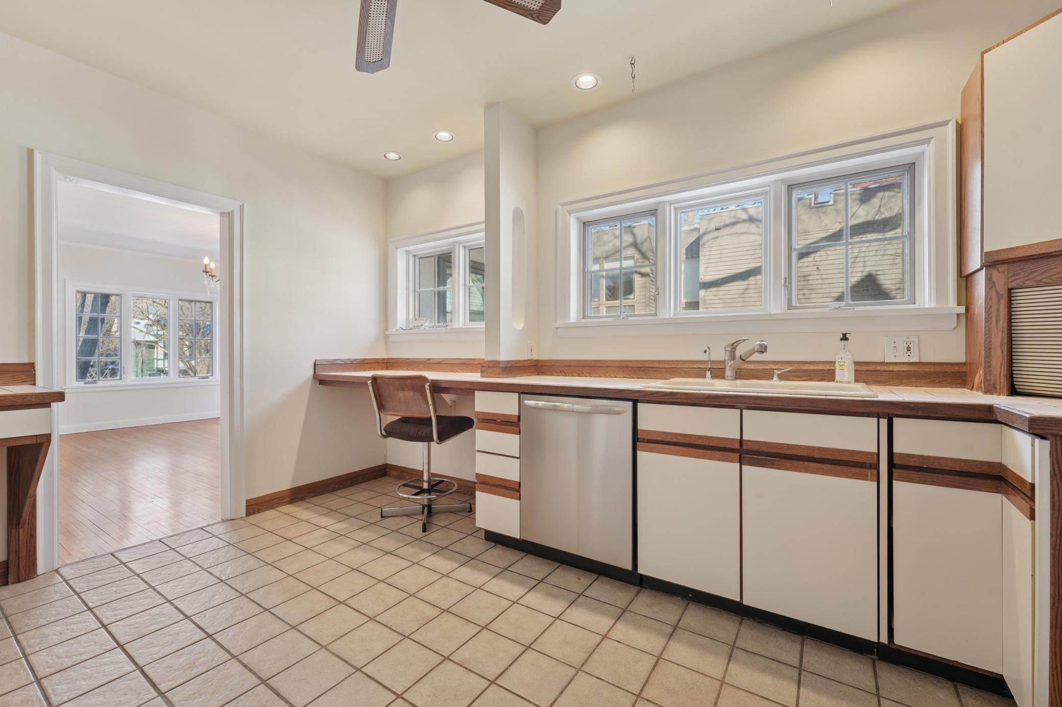 View of Residential at 1721 Humboldt Avenue, Minneapolis MN 55403, Minneapolis (16 of 44) - Mike Wilen | Minnesota Team Real Estate