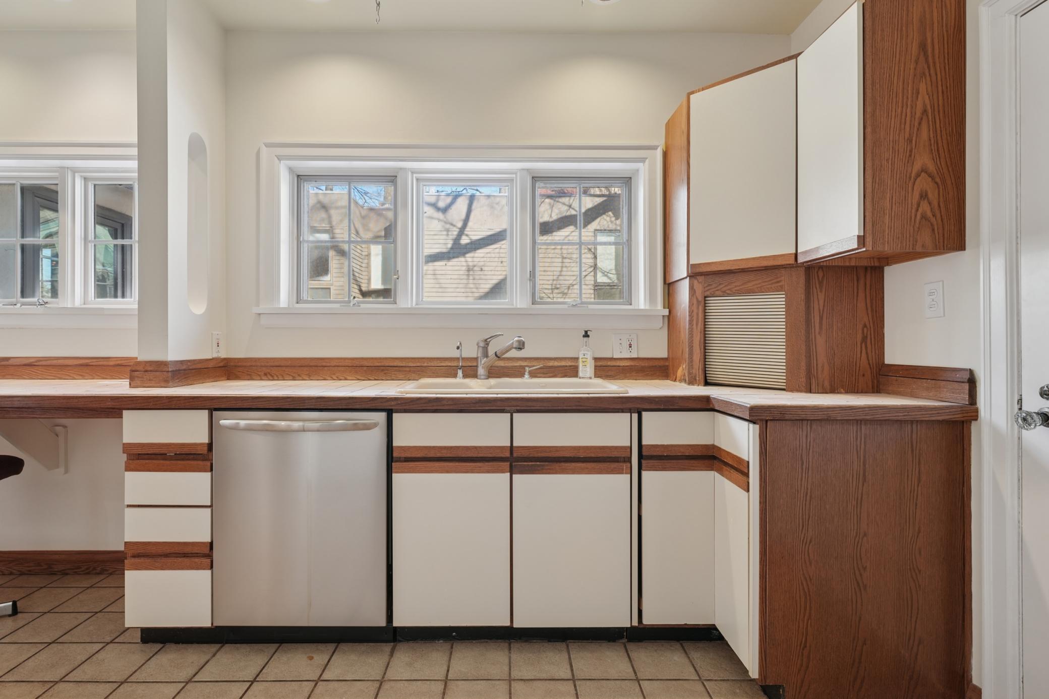 View of Residential at 1721 Humboldt Avenue, Minneapolis MN 55403, Minneapolis (3 of 44) - Mike Wilen | Minnesota Team Real Estate