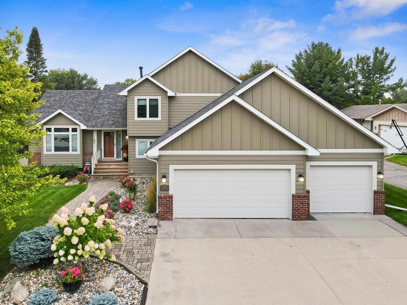 View of Residential at 7024 135th Street, Apple Valley MN 55124, Apple Valley - Mike Wilen | Minnesota Team Real Estate