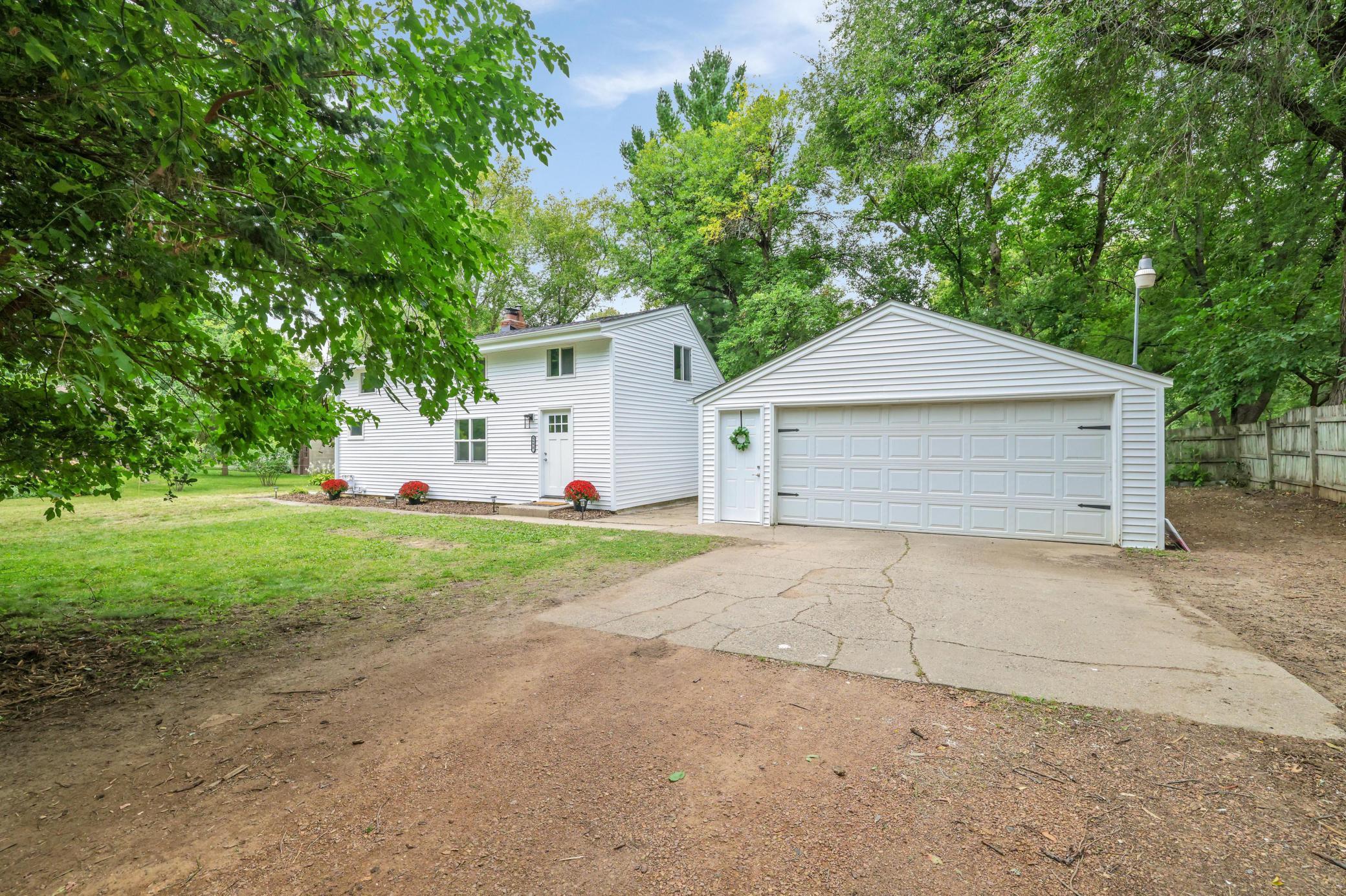 View of Residential at 6690 Nez Perce Drive, Chanhassen MN 55317, Chanhassen - Mike Wilen | Minnesota Team Real Estate