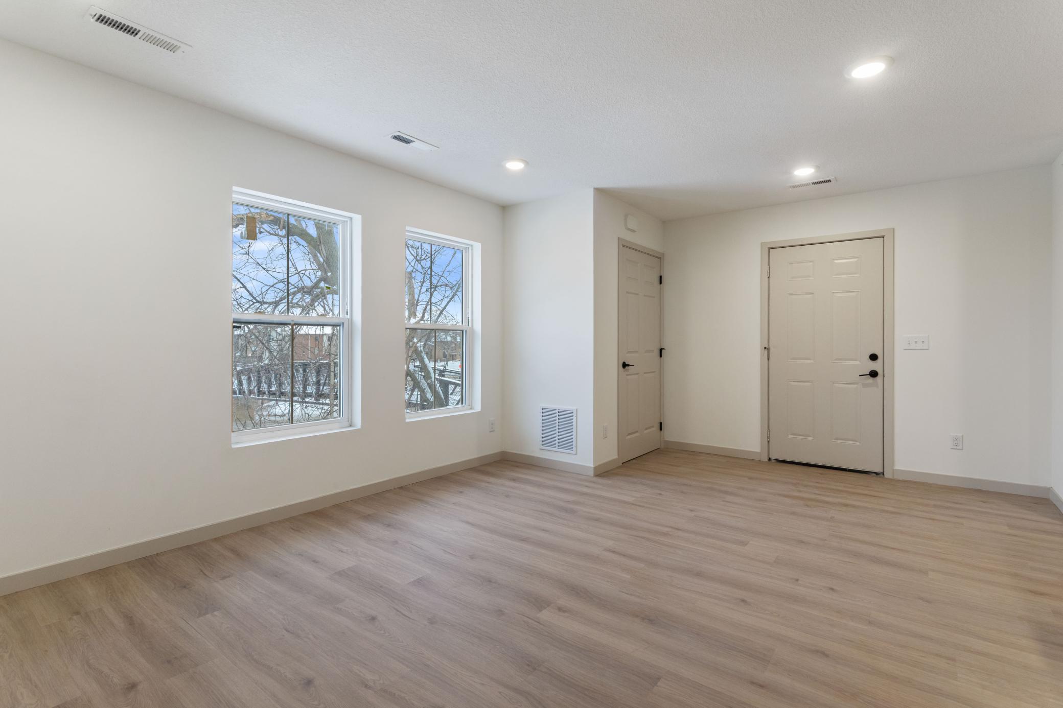 View of Commercial Sale at 814 6th Street, Minneapolis MN 55414, Minneapolis (28 of 50) - Mike Wilen | Minnesota Team Real Estate