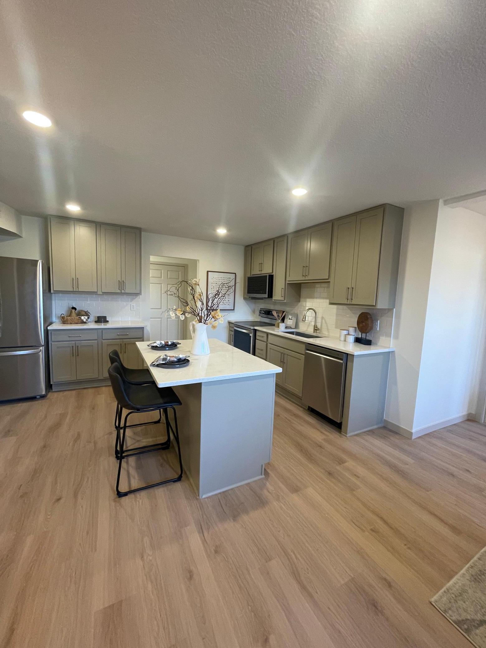 View of Commercial Sale at 814 6th Street, Minneapolis MN 55414, Minneapolis (10 of 50) - Mike Wilen | Minnesota Team Real Estate