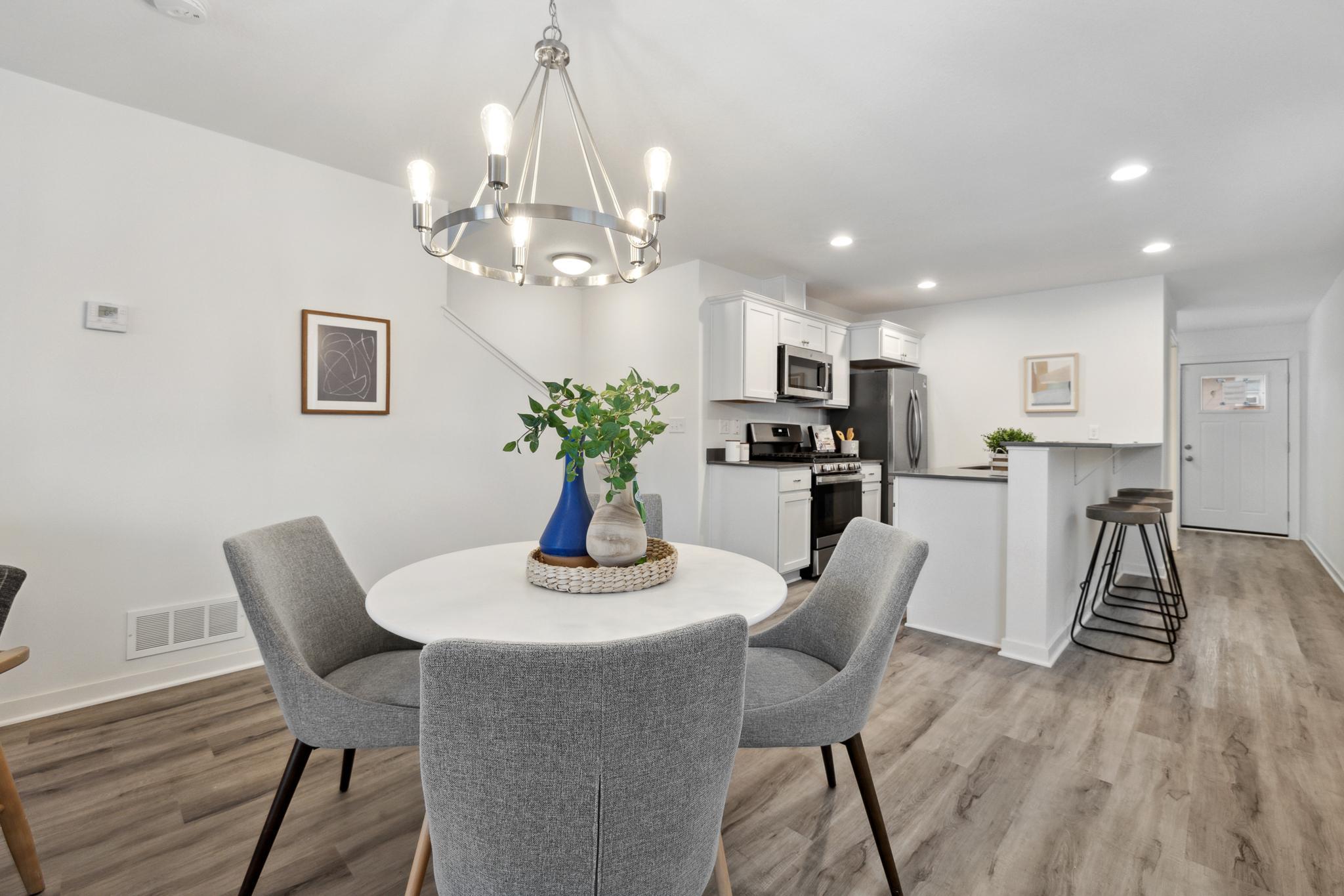 View of Residential at 2030 James Avenue, Minneapolis MN 55411, Minneapolis (14 of 23) - Mike Wilen | Minnesota Team Real Estate