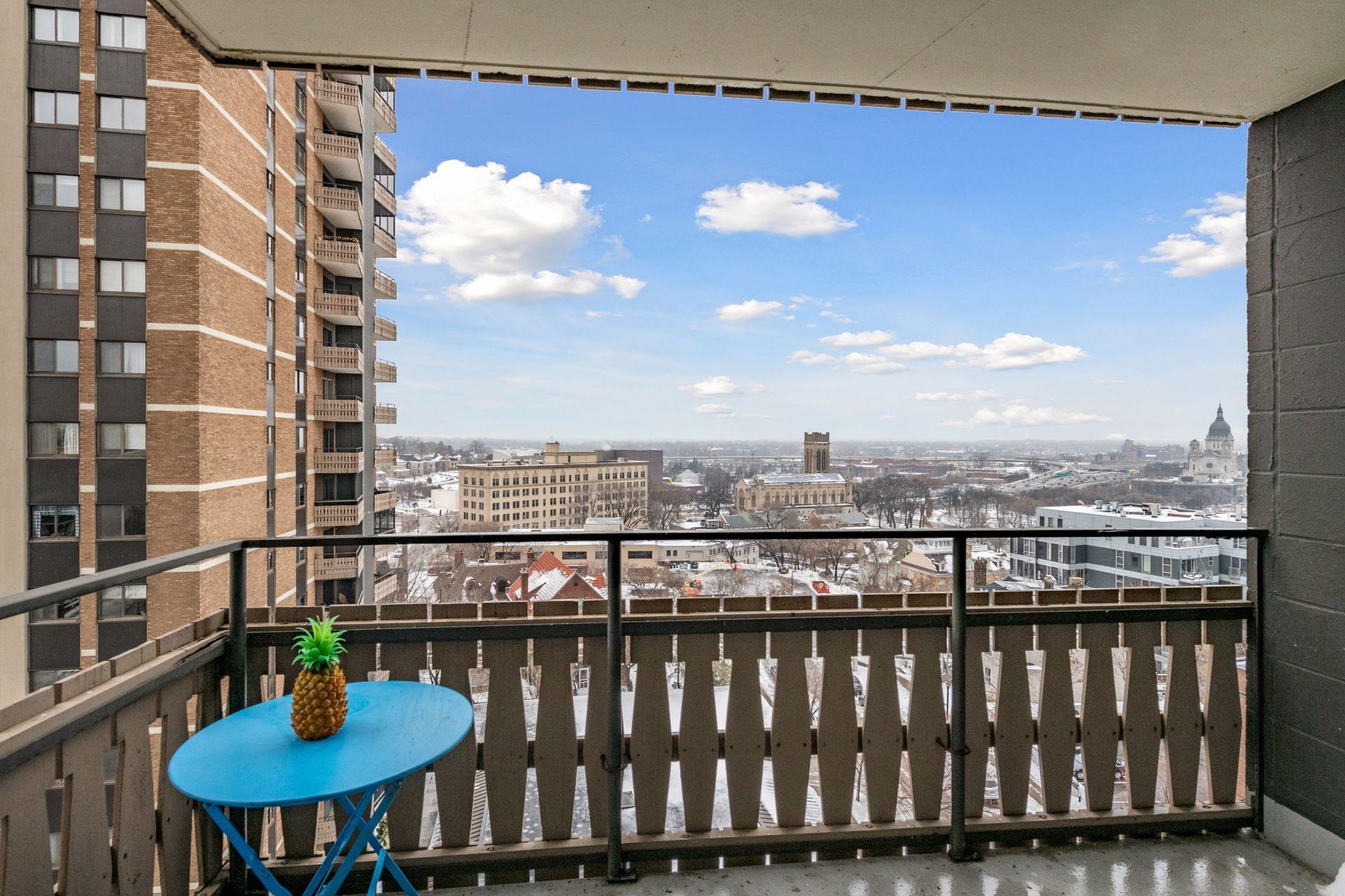 View of Residential at 400 Groveland Avenue #910, Minneapolis MN 55403, Minneapolis (22 of 42) - Mike Wilen | Minnesota Team Real Estate