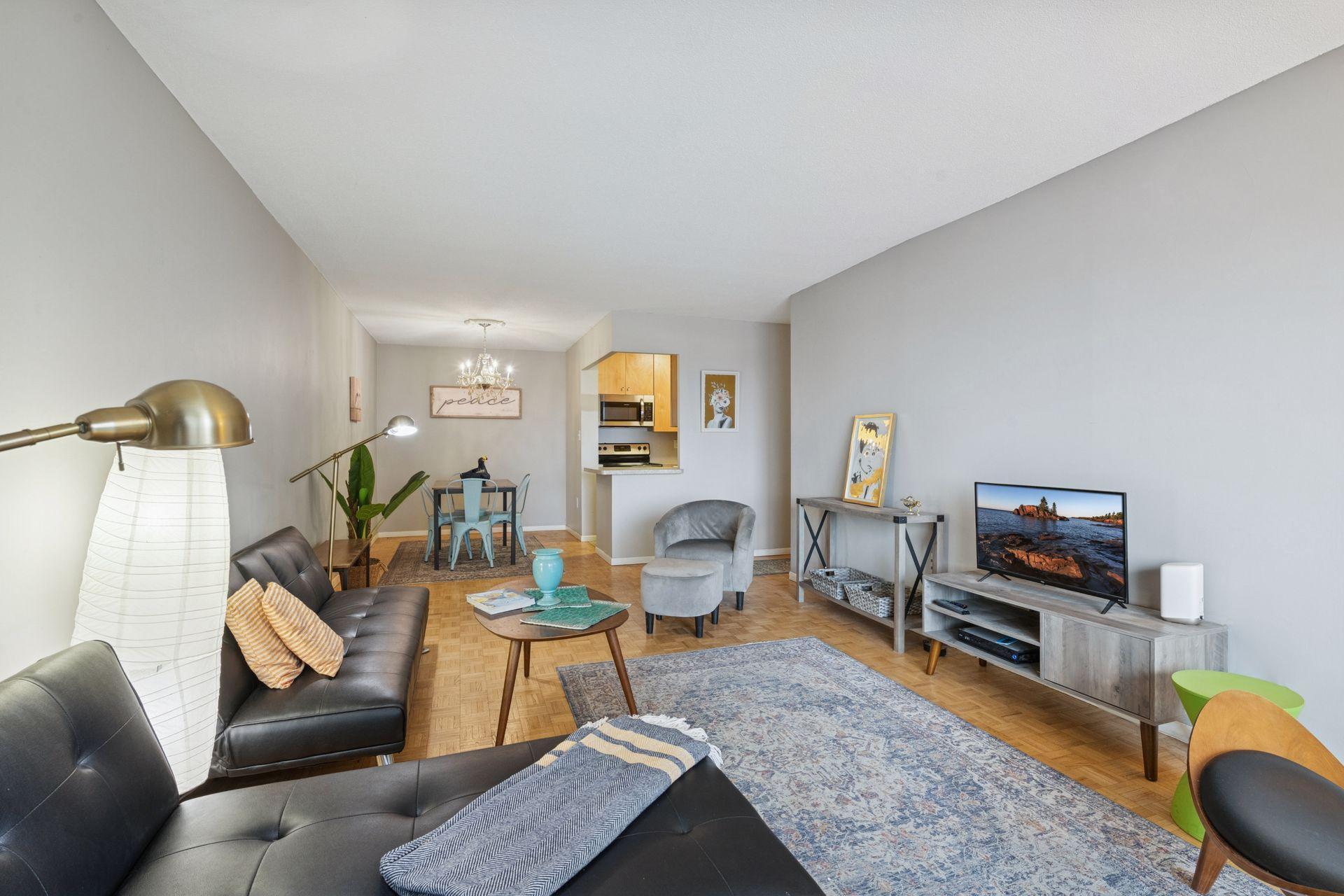 View of Residential at 400 Groveland Avenue #910, Minneapolis MN 55403, Minneapolis (16 of 42) - Mike Wilen | Minnesota Team Real Estate