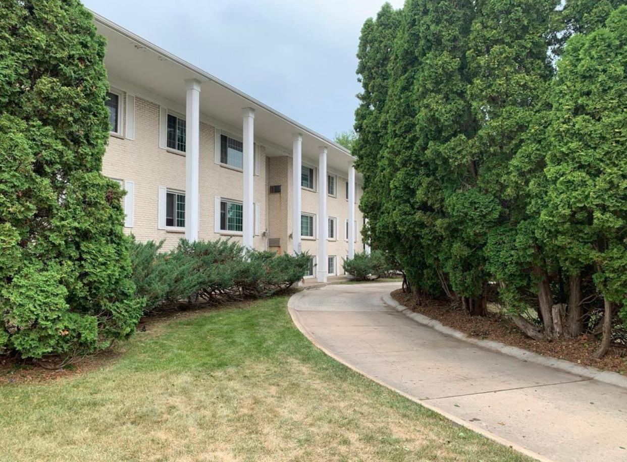 View of Commercial Sale at 4001 Mavelle Drive, Edina MN 55435, Edina (36 of 41) - Mike Wilen | Minnesota Team Real Estate