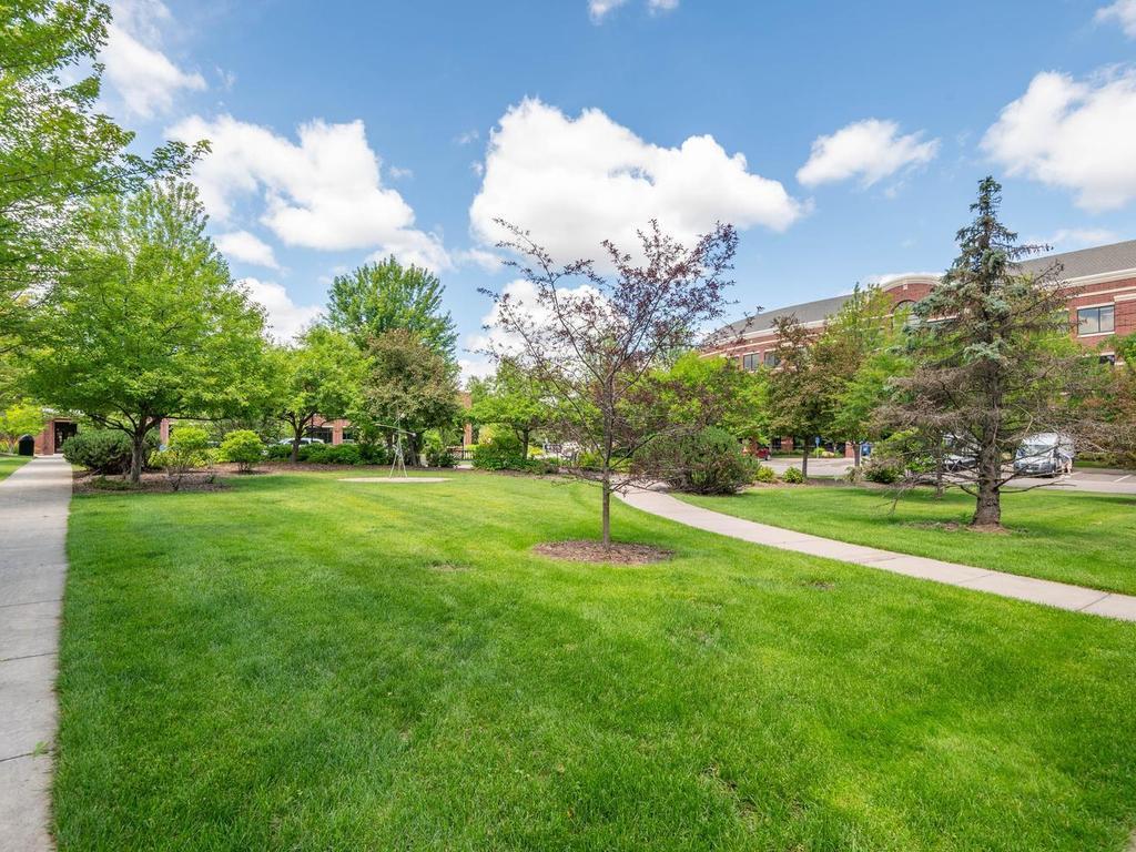 View of Residential at 5225 Grandview Square #210, Edina MN 55436, Edina (29 of 31) - Mike Wilen | Minnesota Team Real Estate