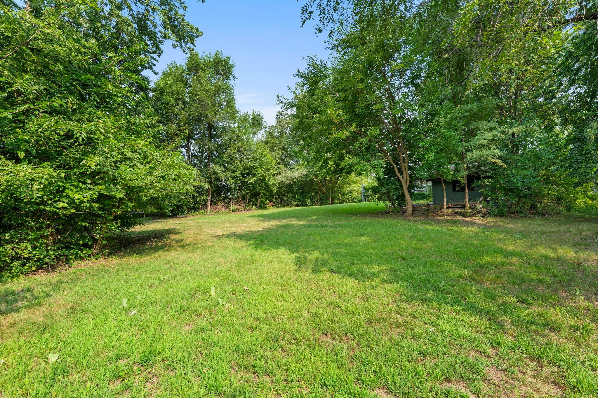 View of Residential at 16101 Hilltop Road, Eden Prairie MN 55347, Eden Prairie (25 of 30) - Mike Wilen | Minnesota Team Real Estate