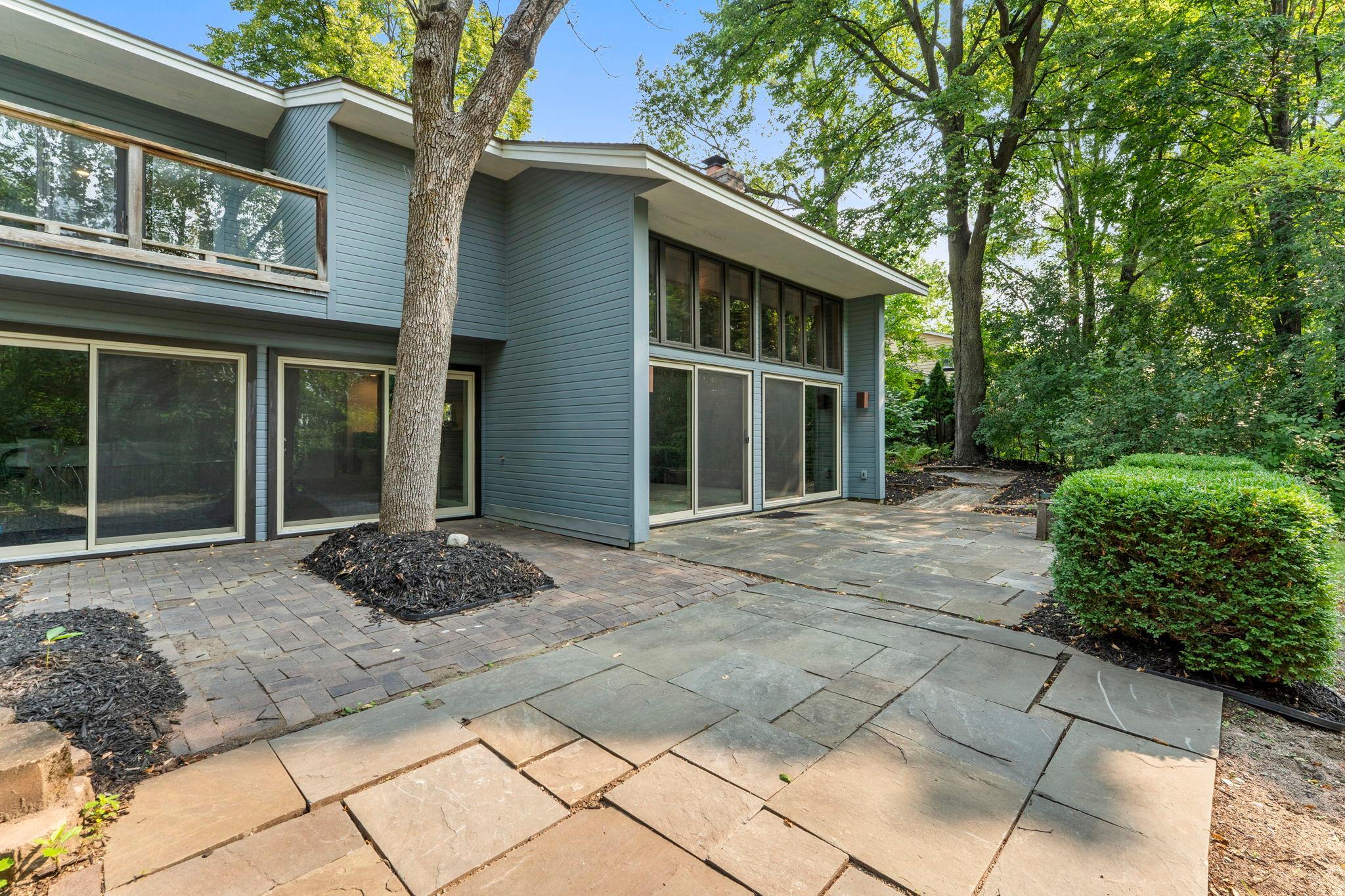 View of Residential at 16101 Hilltop Road, Eden Prairie MN 55347, Eden Prairie (24 of 30) - Mike Wilen | Minnesota Team Real Estate