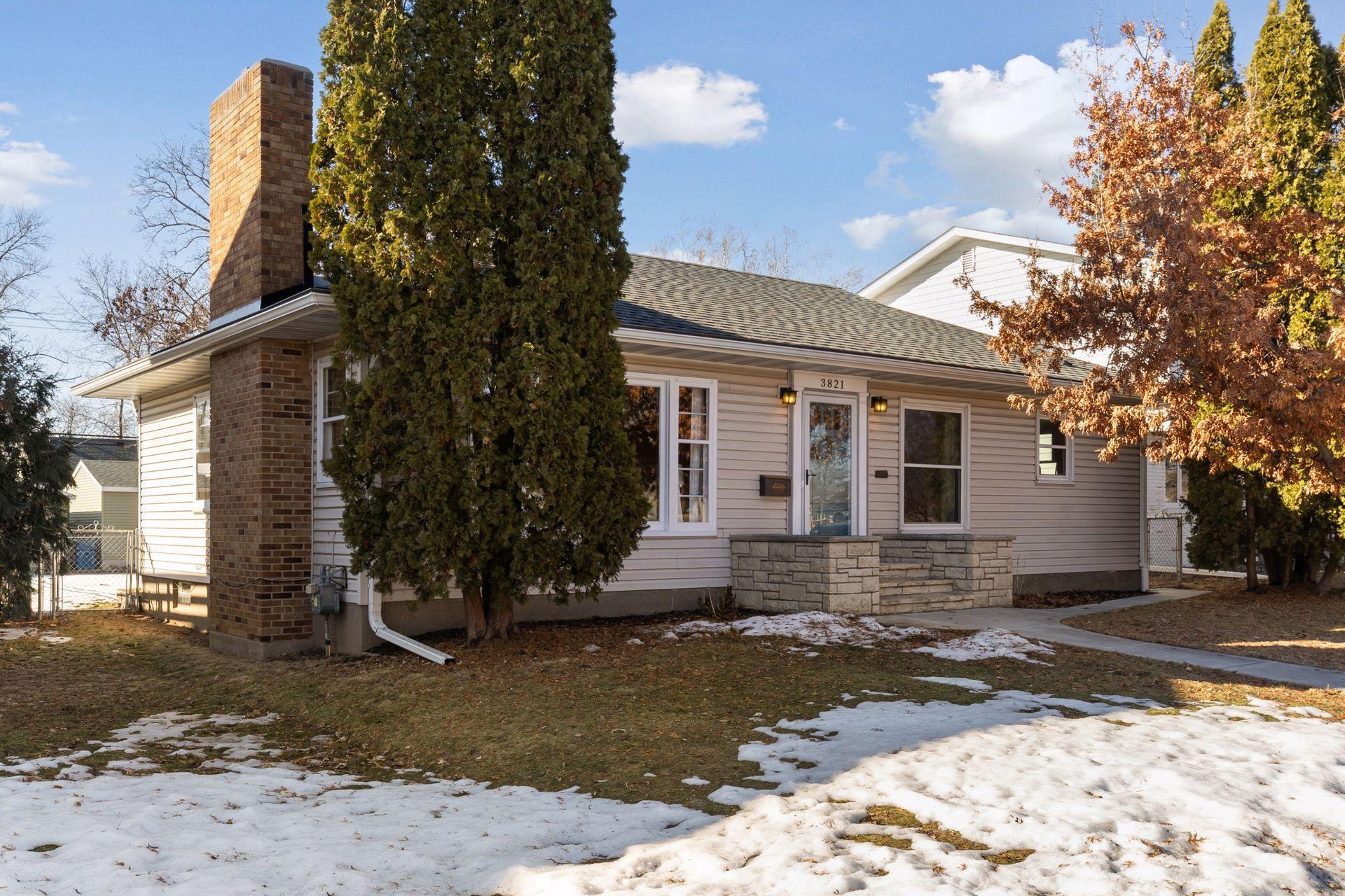 View of Residential at 3821 York Avenue, Robbinsdale MN 55422, Robbinsdale - Mike Wilen | Minnesota Team Real Estate