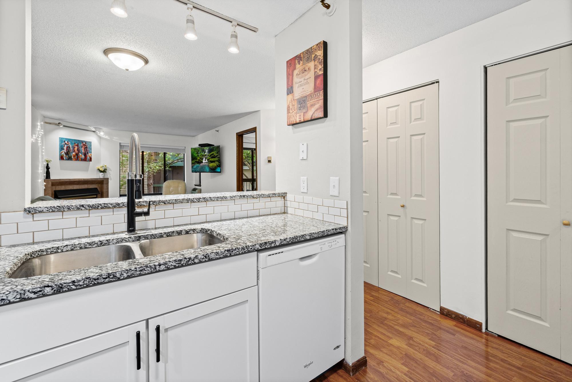 View of Residential at 7618 York Avenue #1218, Edina MN 55435, Edina (13 of 46) - Mike Wilen | Minnesota Team Real Estate