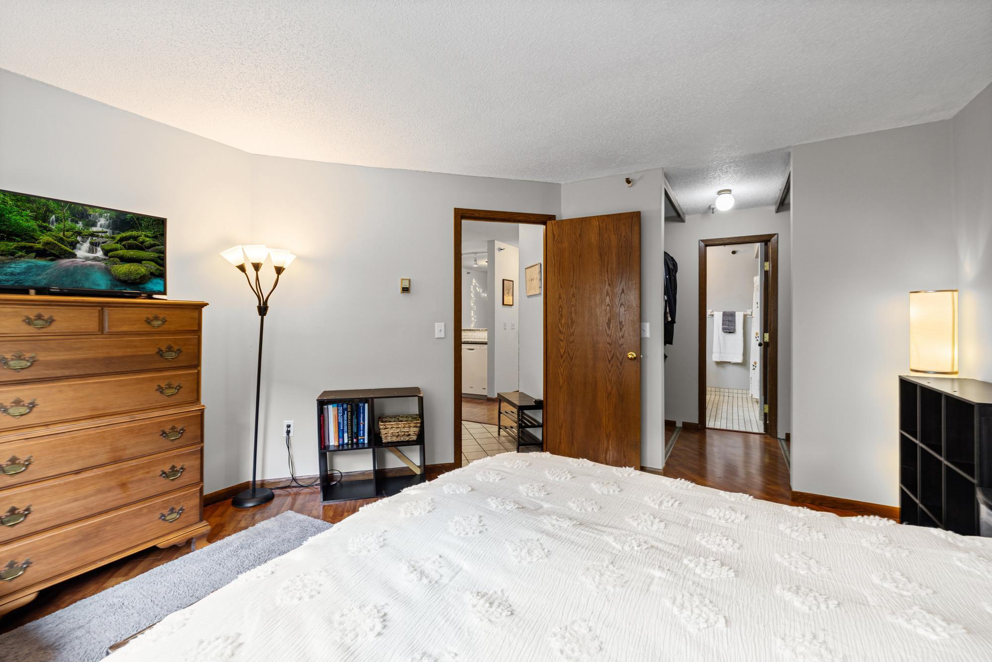 View of Residential at 7618 York Avenue #1218, Edina MN 55435, Edina (22 of 46) - Mike Wilen | Minnesota Team Real Estate