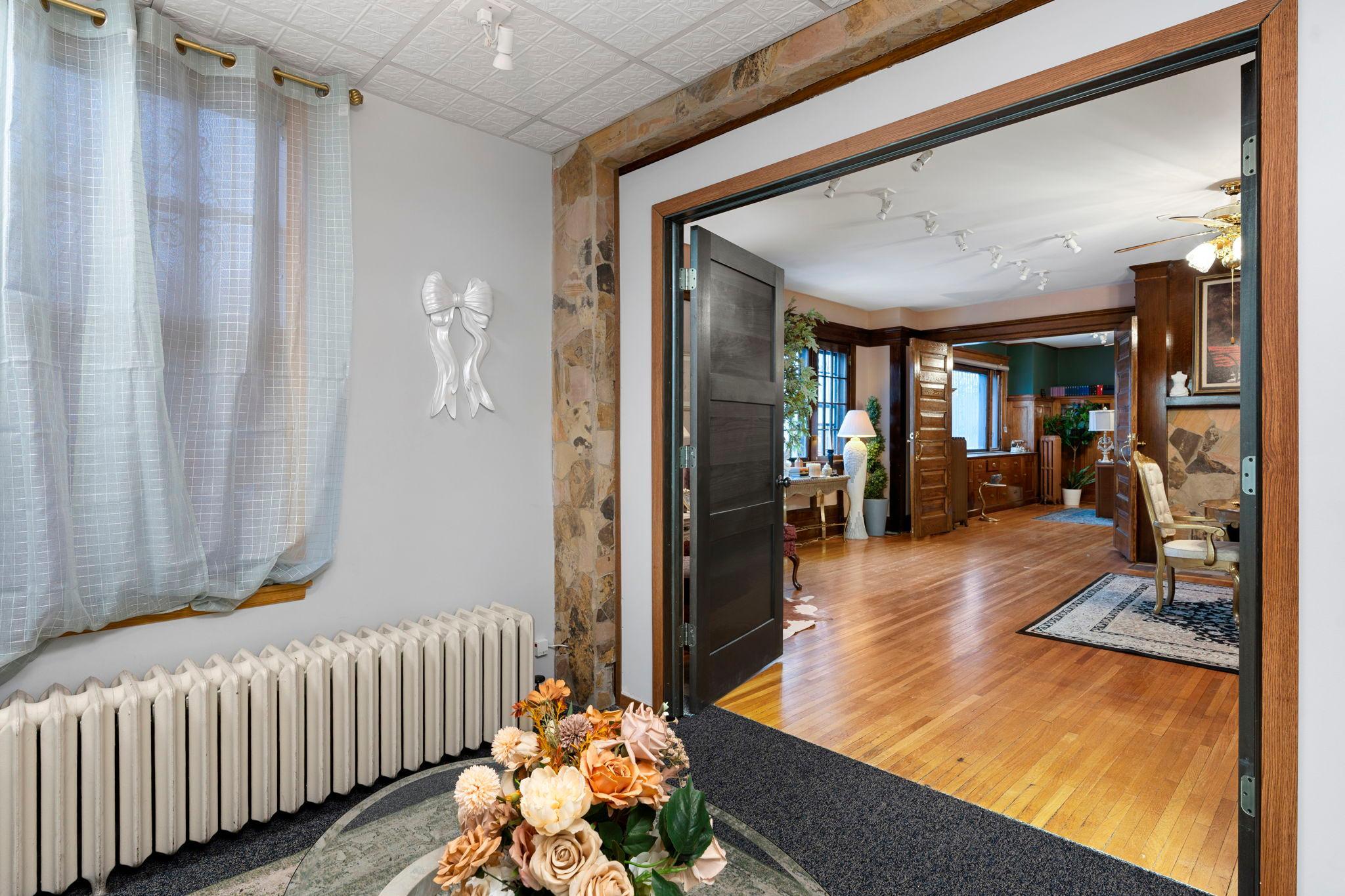 View of Commercial Sale at 3040 Lyndale Avenue, Minneapolis MN 55408, Minneapolis (25 of 48) - Mike Wilen | Minnesota Team Real Estate