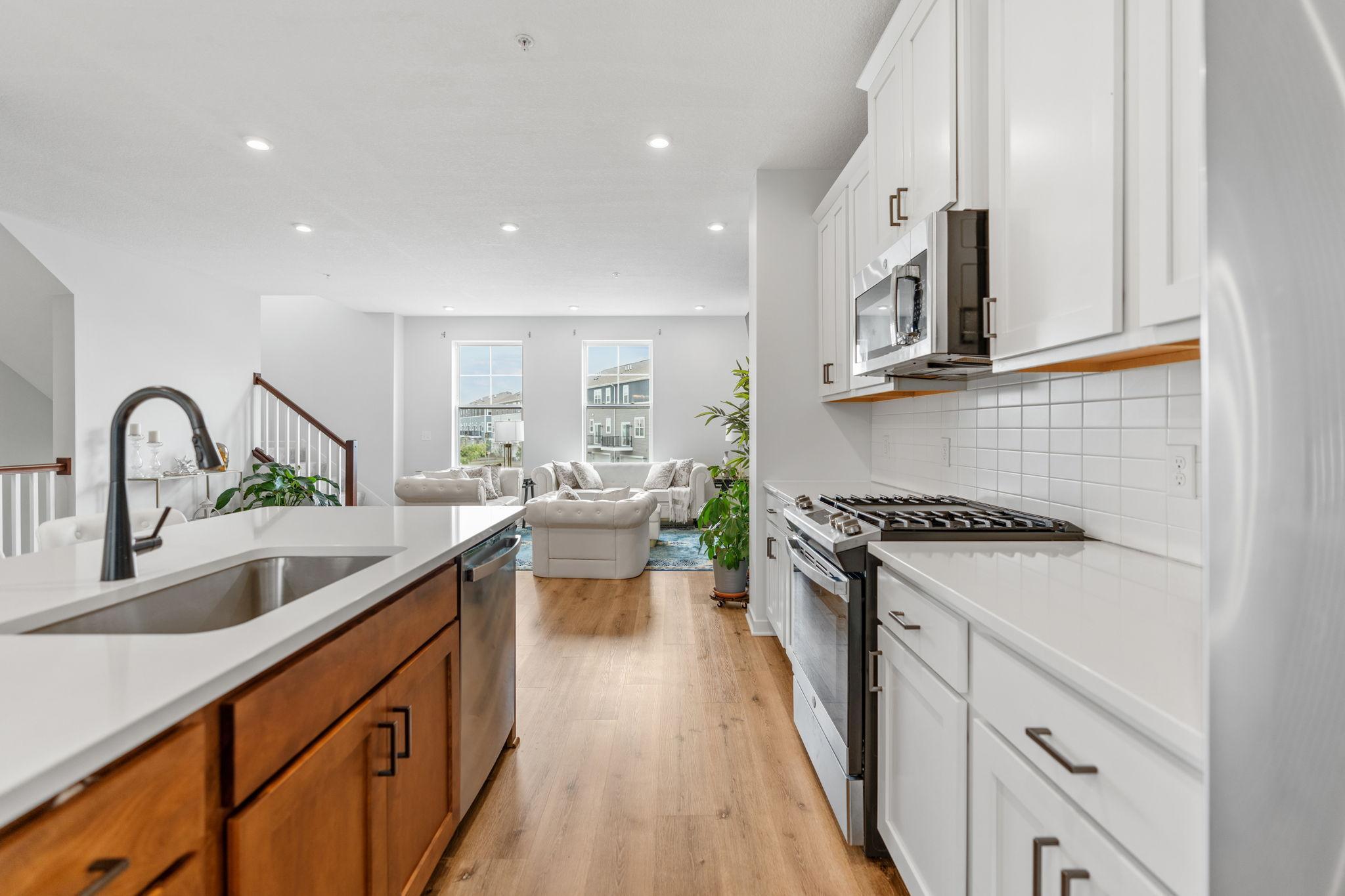View of Residential at 8612 Kenyon Court #B, Blaine MN 55434, Blaine (20 of 45) - Mike Wilen | Minnesota Team Real Estate