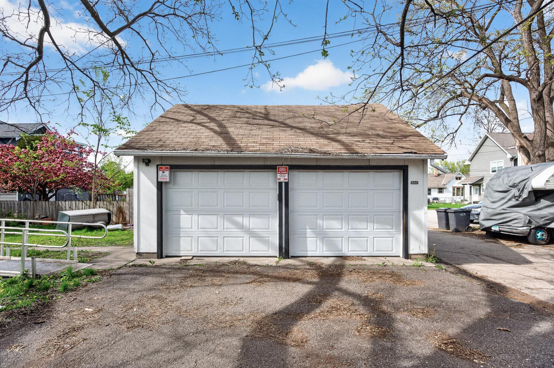 View of Residential Income at 4126 Dupont Avenue, Minneapolis MN 55412, Minneapolis (29 of 38) - Mike Wilen | Minnesota Team Real Estate
