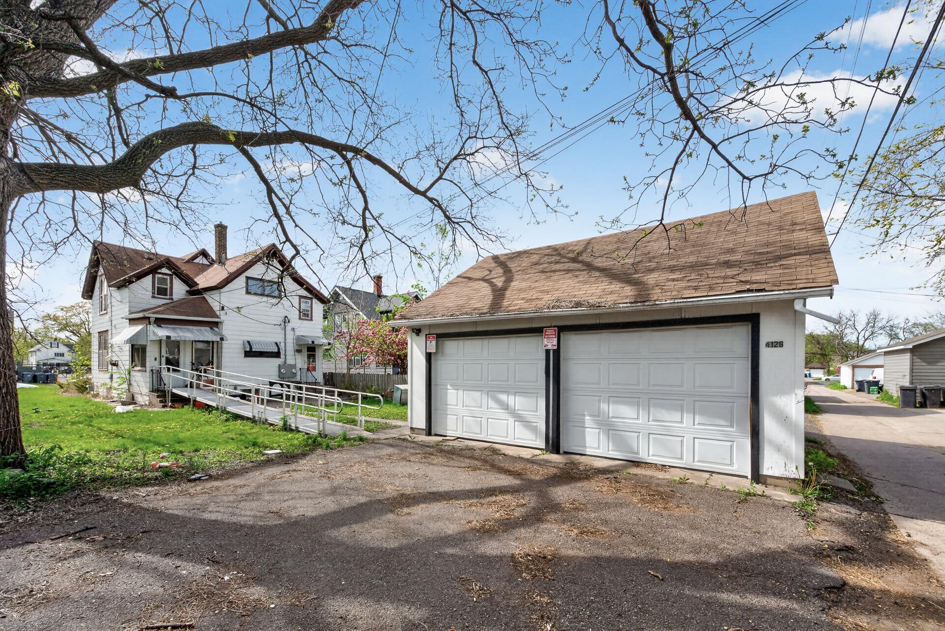 View of Residential Income at 4126 Dupont Avenue, Minneapolis MN 55412, Minneapolis (28 of 38) - Mike Wilen | Minnesota Team Real Estate