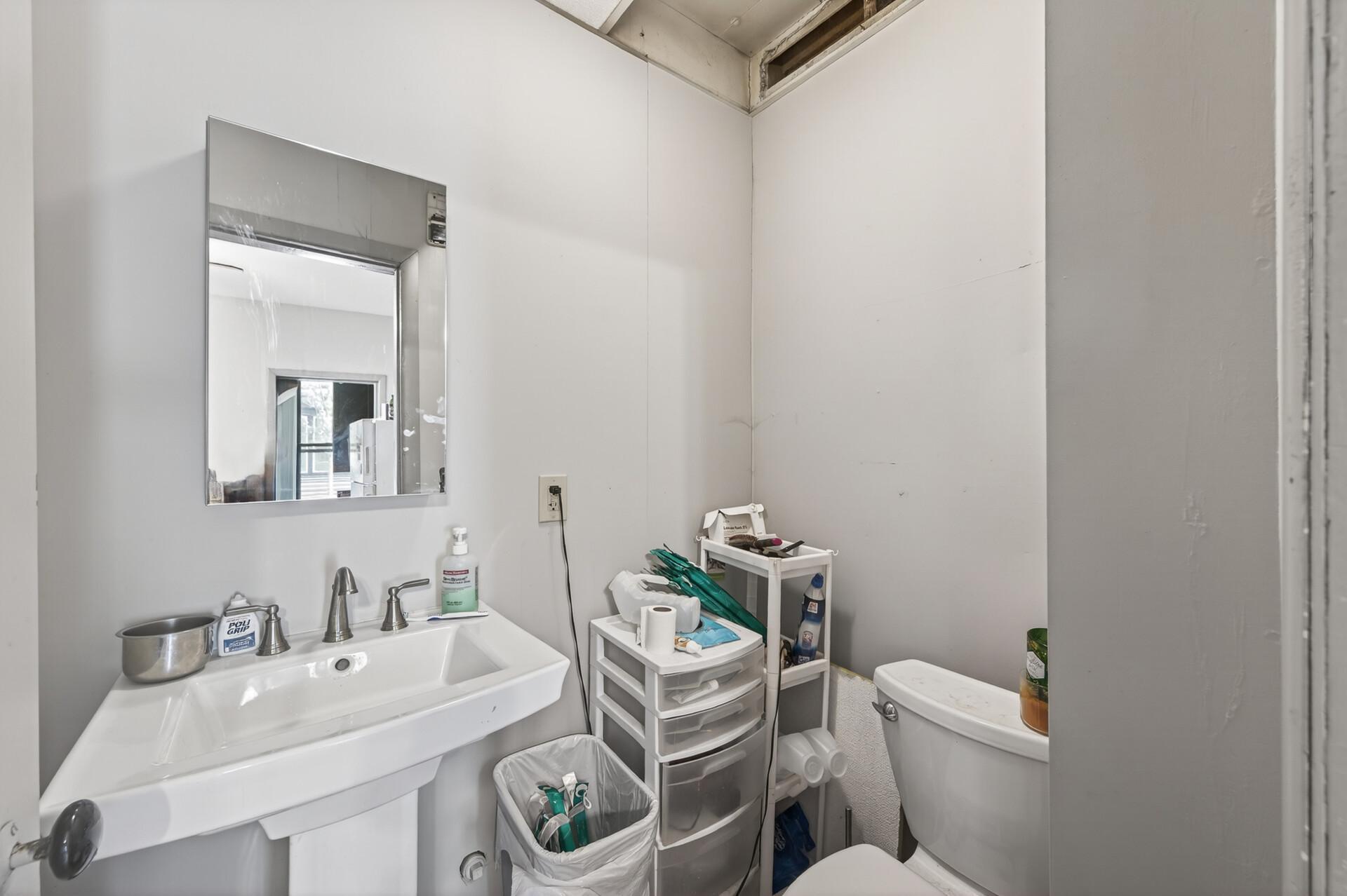 View of Residential Income at 4126 Dupont Avenue, Minneapolis MN 55412, Minneapolis (24 of 38) - Mike Wilen | Minnesota Team Real Estate