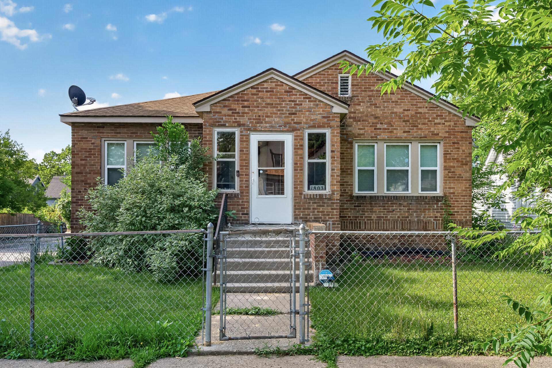 View of Residential Income at 1801 3rd Avenue, Minneapolis MN 55405, Minneapolis - Mike Wilen | Minnesota Team Real Estate