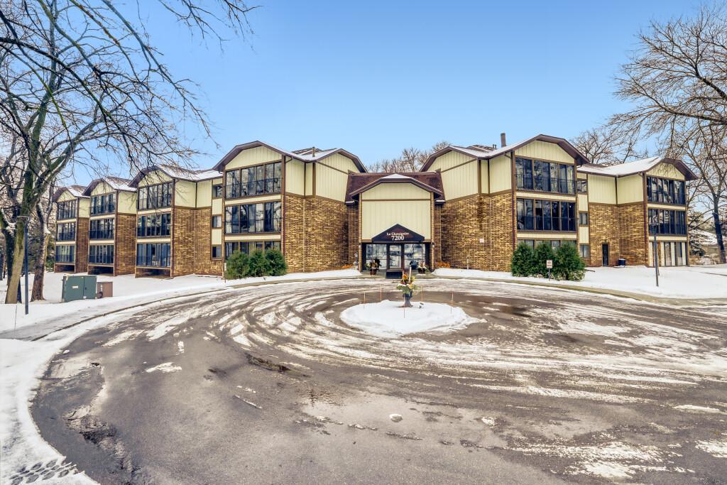 View of Residential at 7200 Cahill Road #104, Edina MN 55439, Edina - Mike Wilen | Minnesota Team Real Estate