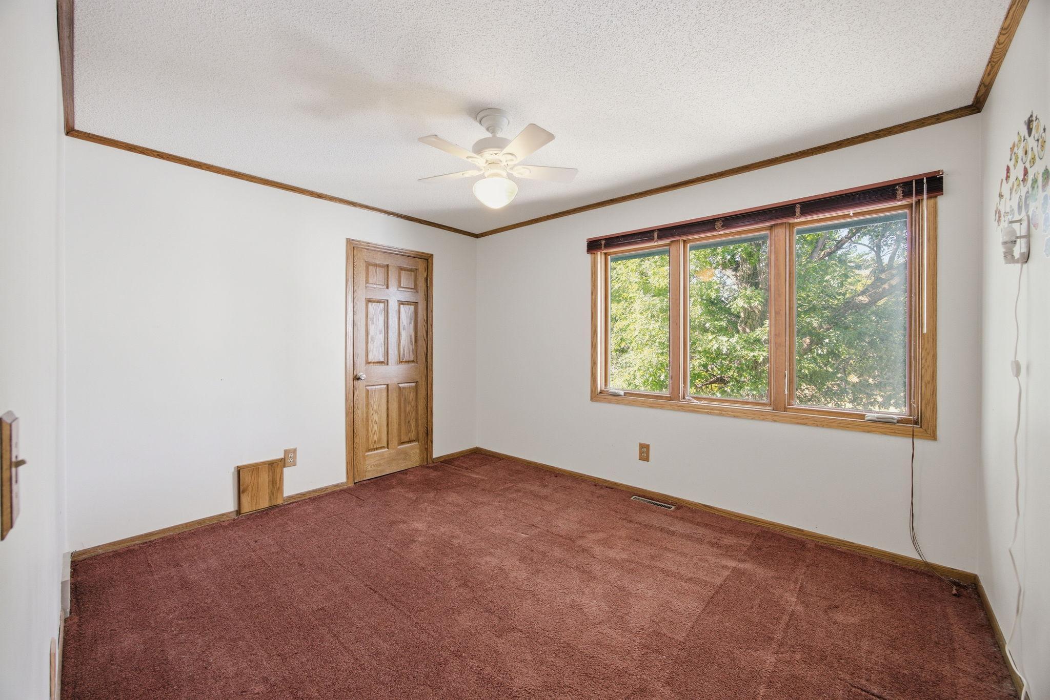 View of Residential at 8031 Tierneys Woods Curve, Bloomington MN 55438, Bloomington (21 of 41) - Mike Wilen | Minnesota Team Real Estate