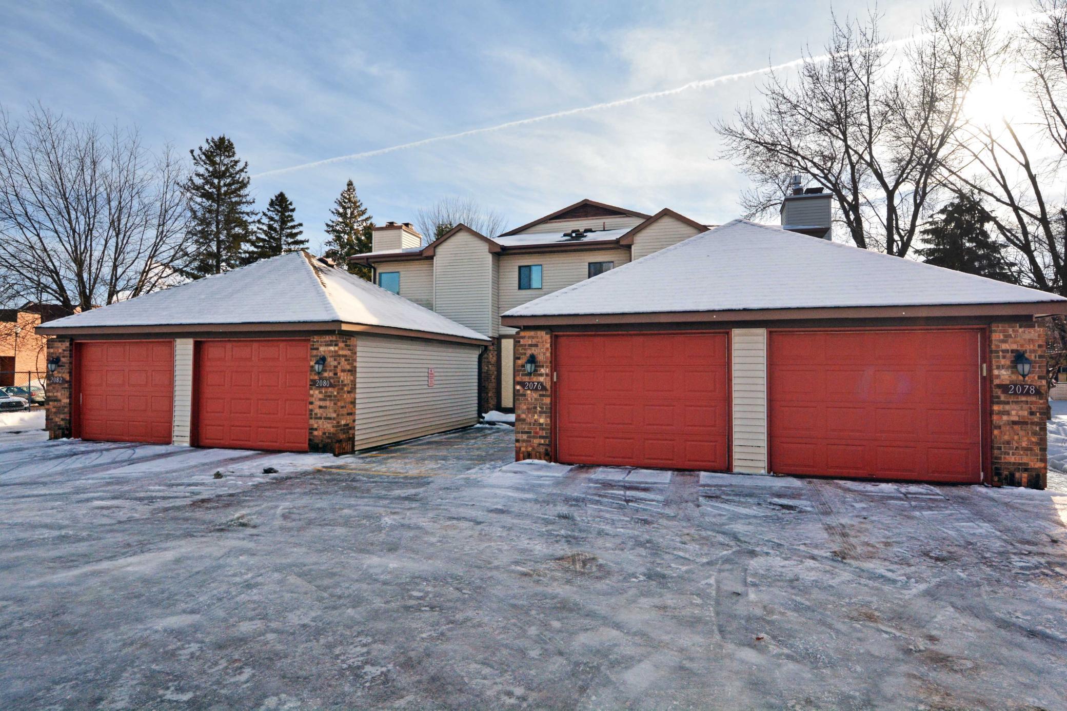 View of Residential at 2076 Pathways Drive #1, Saint Paul MN 55119, Saint Paul (21 of 22) - Mike Wilen | Minnesota Team Real Estate