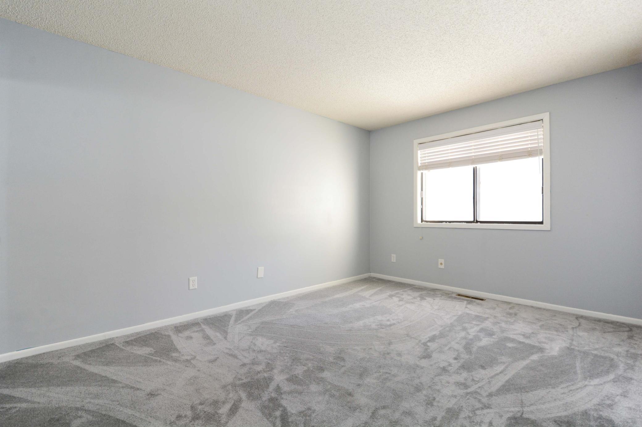 View of Residential at 2076 Pathways Drive #1, Saint Paul MN 55119, Saint Paul (14 of 22) - Mike Wilen | Minnesota Team Real Estate