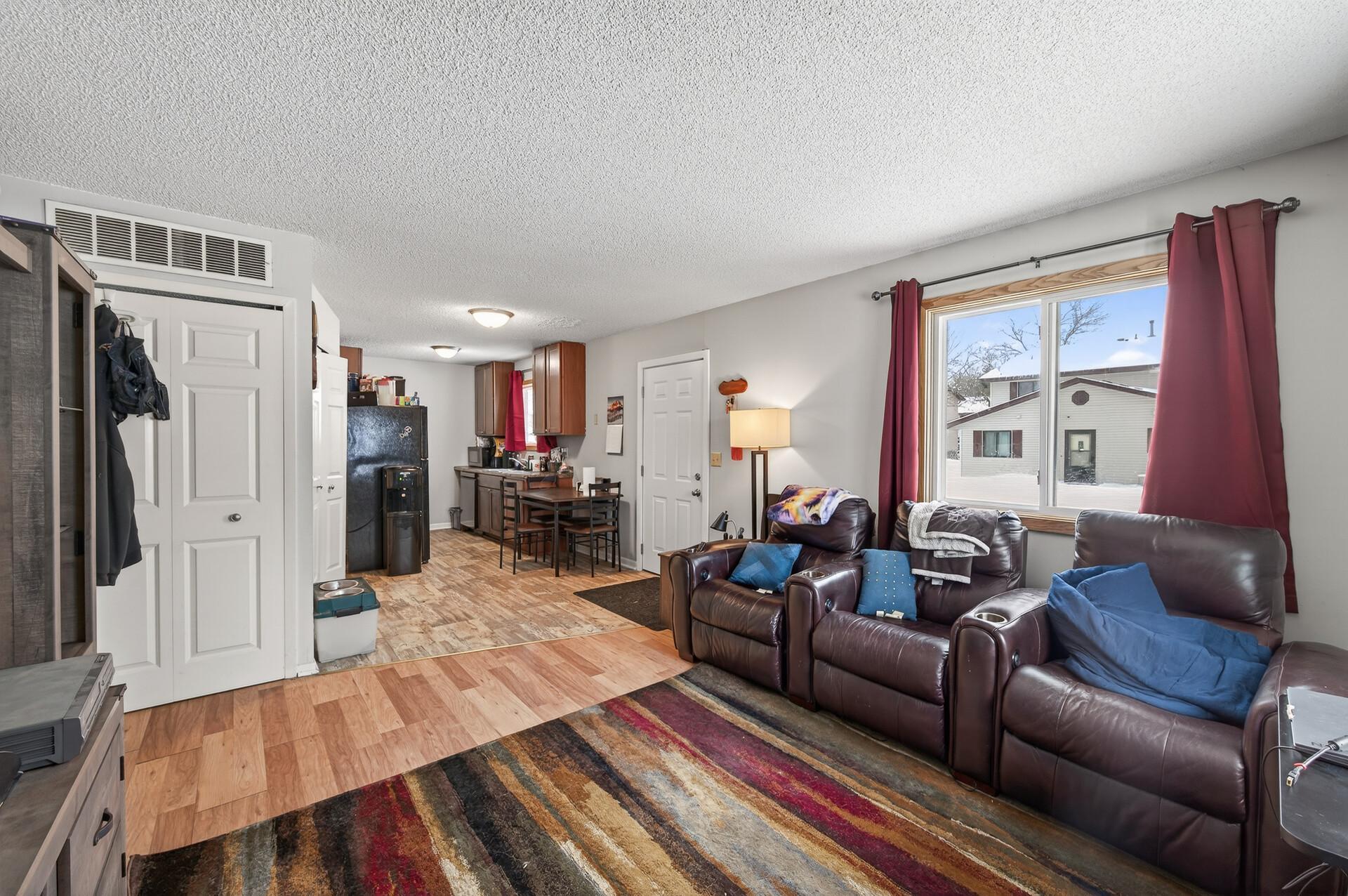 View of Residential at 6530 83rd Court, Brooklyn Park MN 55445, Brooklyn Park (5 of 13) - Mike Wilen | Minnesota Team Real Estate