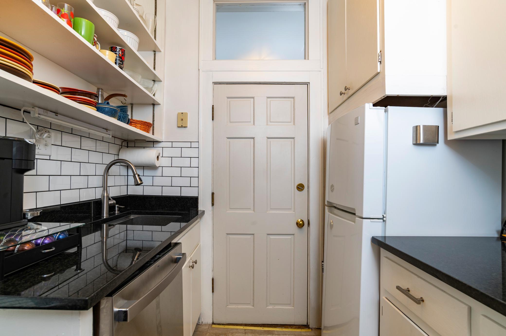 View of Residential Income at 846 Lincoln Avenue, Saint Paul MN 55105, Saint Paul (31 of 38) - Mike Wilen | Minnesota Team Real Estate