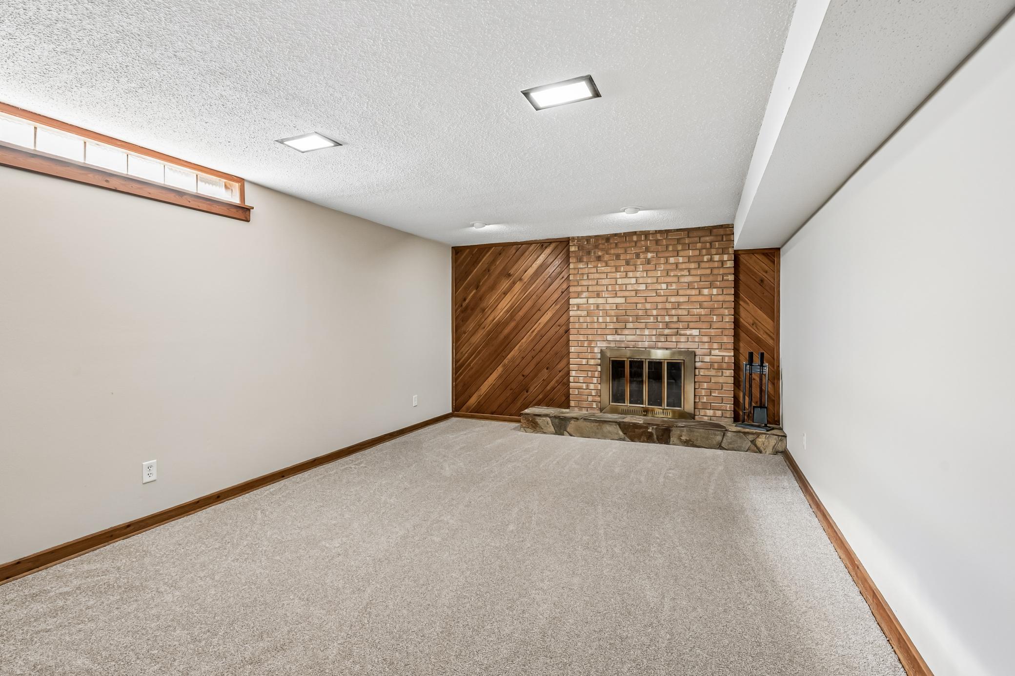 View of Residential at 91 65 1/2 Way, Fridley MN 55432, Fridley (23 of 43) - Mike Wilen | Minnesota Team Real Estate