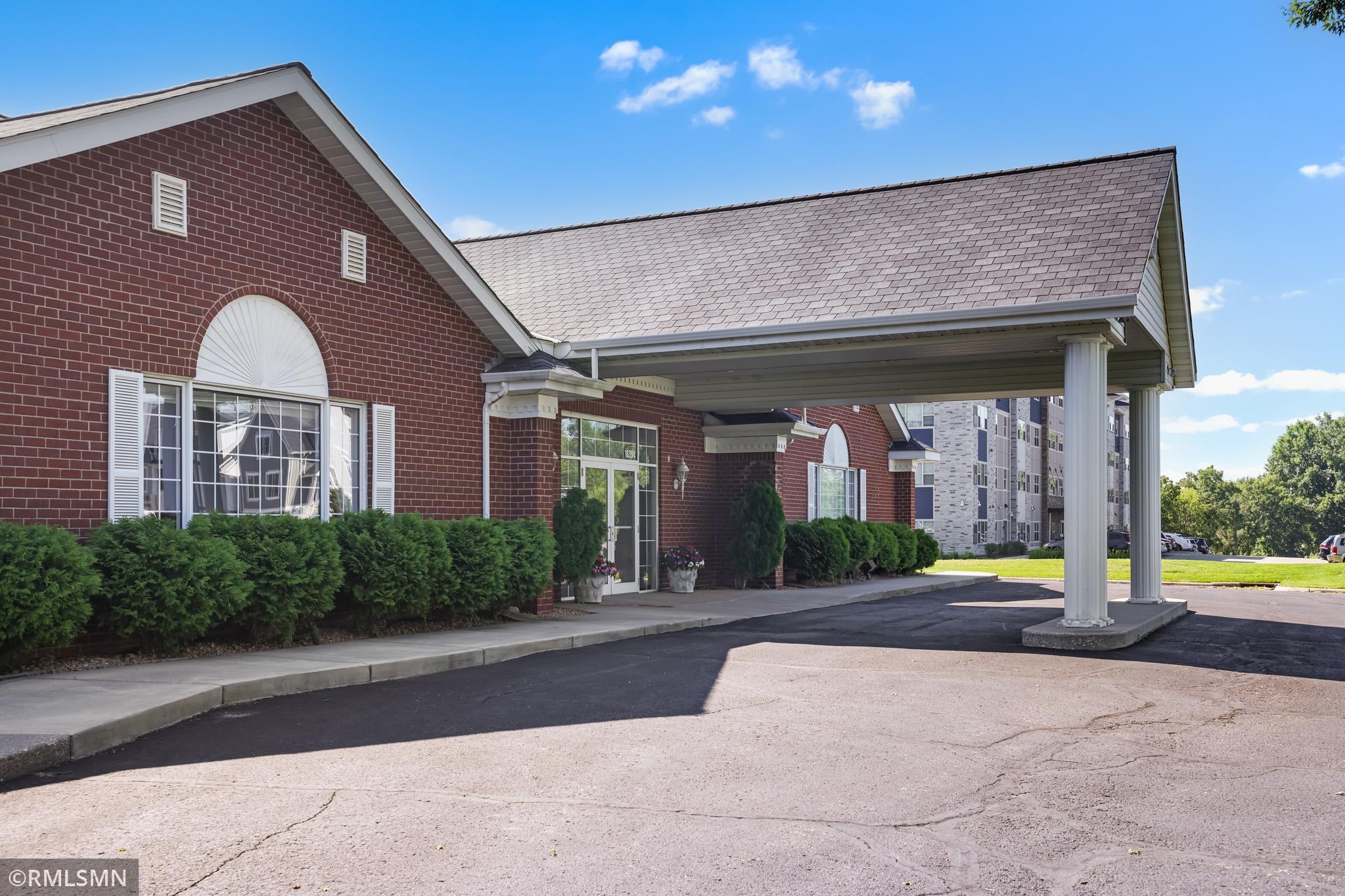View of Commercial Sale at 16394 Glory Lane, Eden Prairie MN 55344, Eden Prairie (4 of 35) - Mike Wilen | Minnesota Team Real Estate
