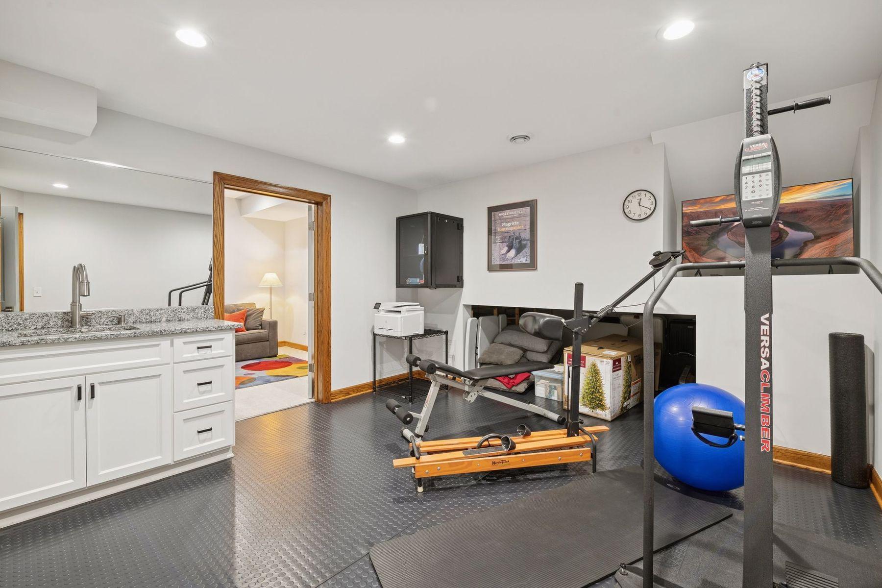 View of Residential at 5517 Dickson Road, Minnetonka MN 55345, Minnetonka (49 of 59) - Mike Wilen | Minnesota Team Real Estate