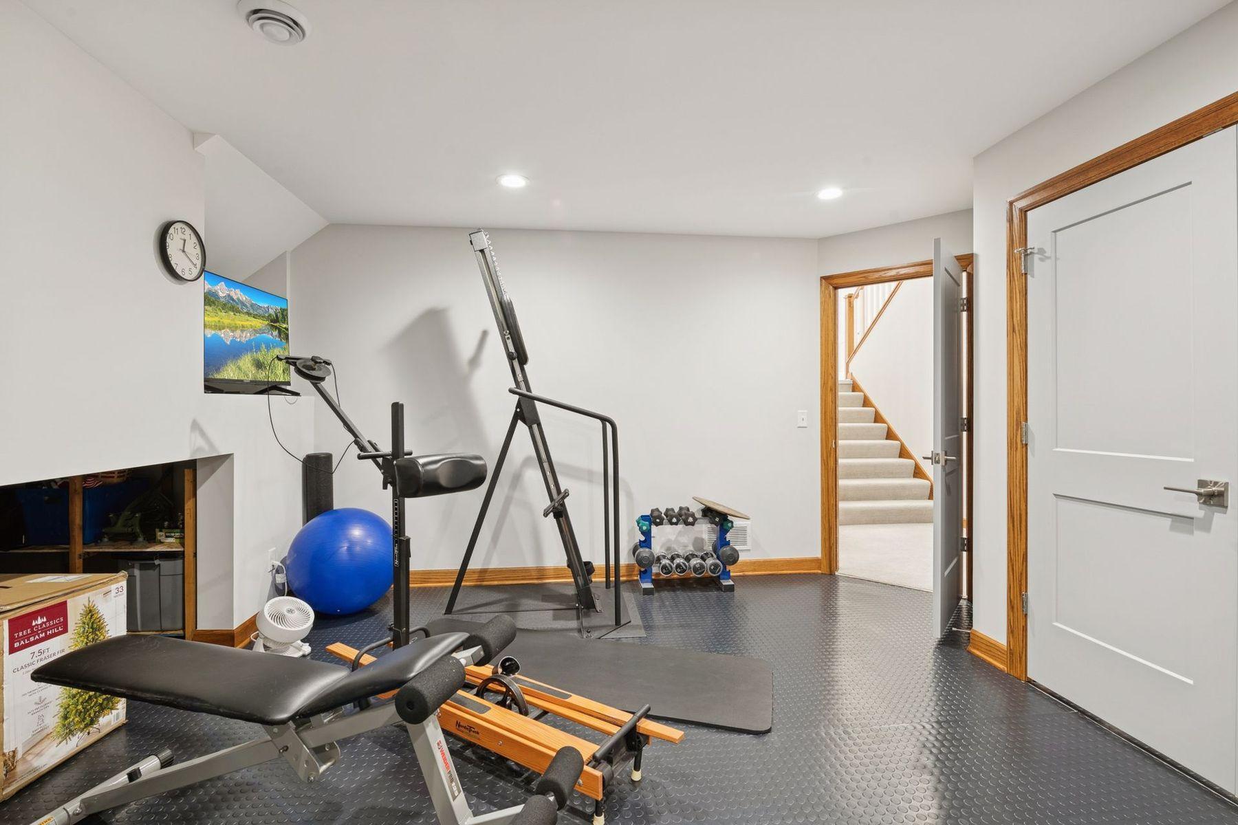 View of Residential at 5517 Dickson Road, Minnetonka MN 55345, Minnetonka (48 of 59) - Mike Wilen | Minnesota Team Real Estate